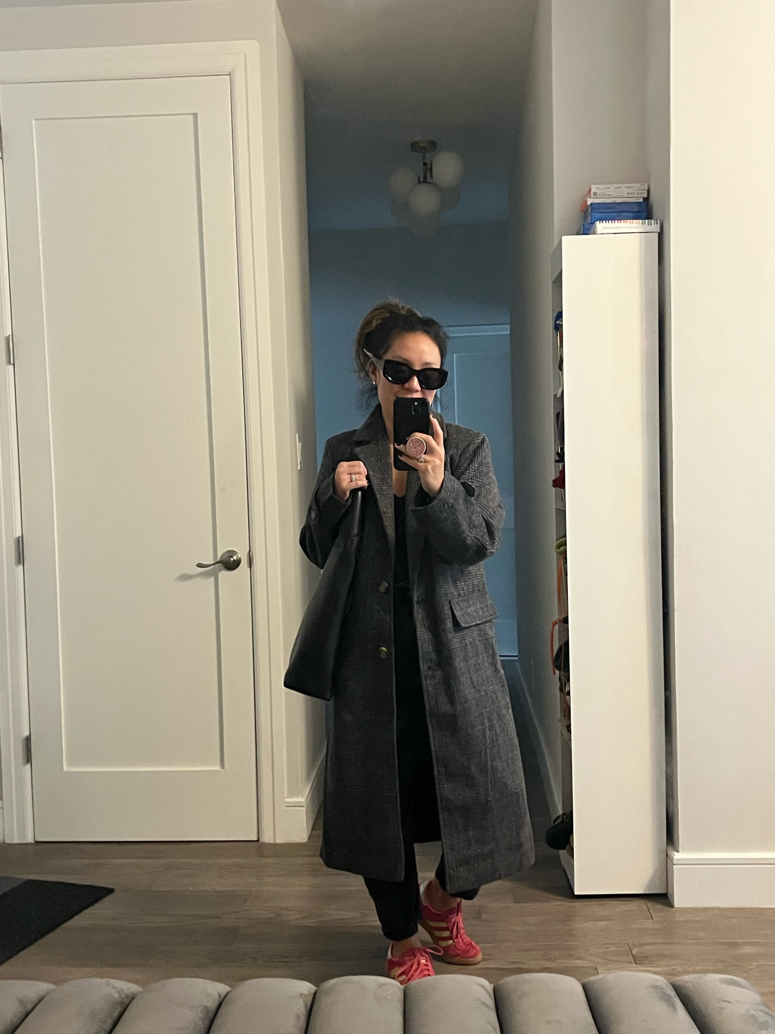 Lots of layers. Huge throw everything in bag. I’m wearing an xxs in the coat. Gray plaid. The bag is the 39 size.

#LTKItBag #LTKFindsUnder50 #LTKShoeCrush