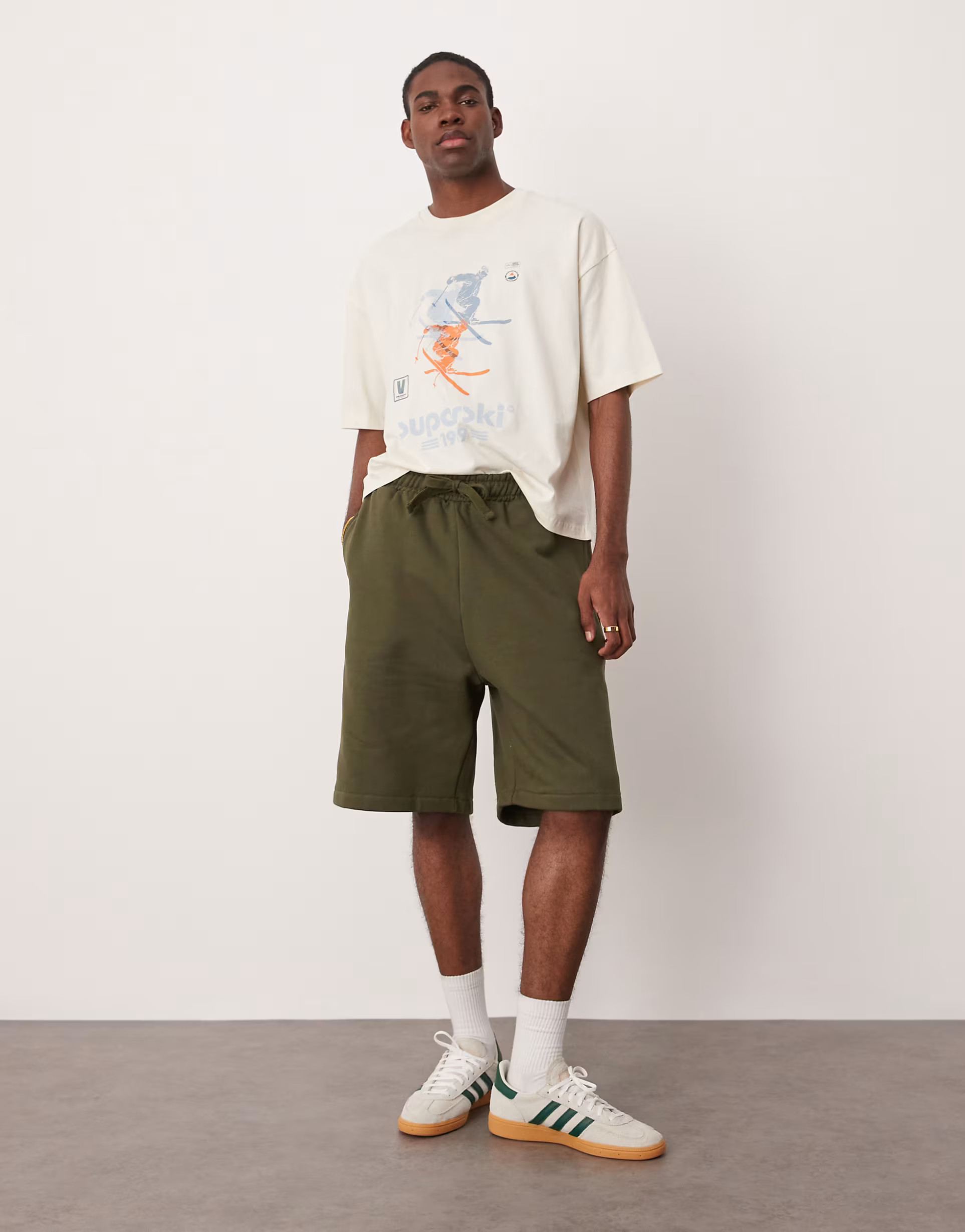 ASOS DESIGN heavyweight oversized shorts 400gsm in dark khaki - KHAKI | ASOS (Global)