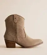 Daphne Western Ankle Boot | Buckle