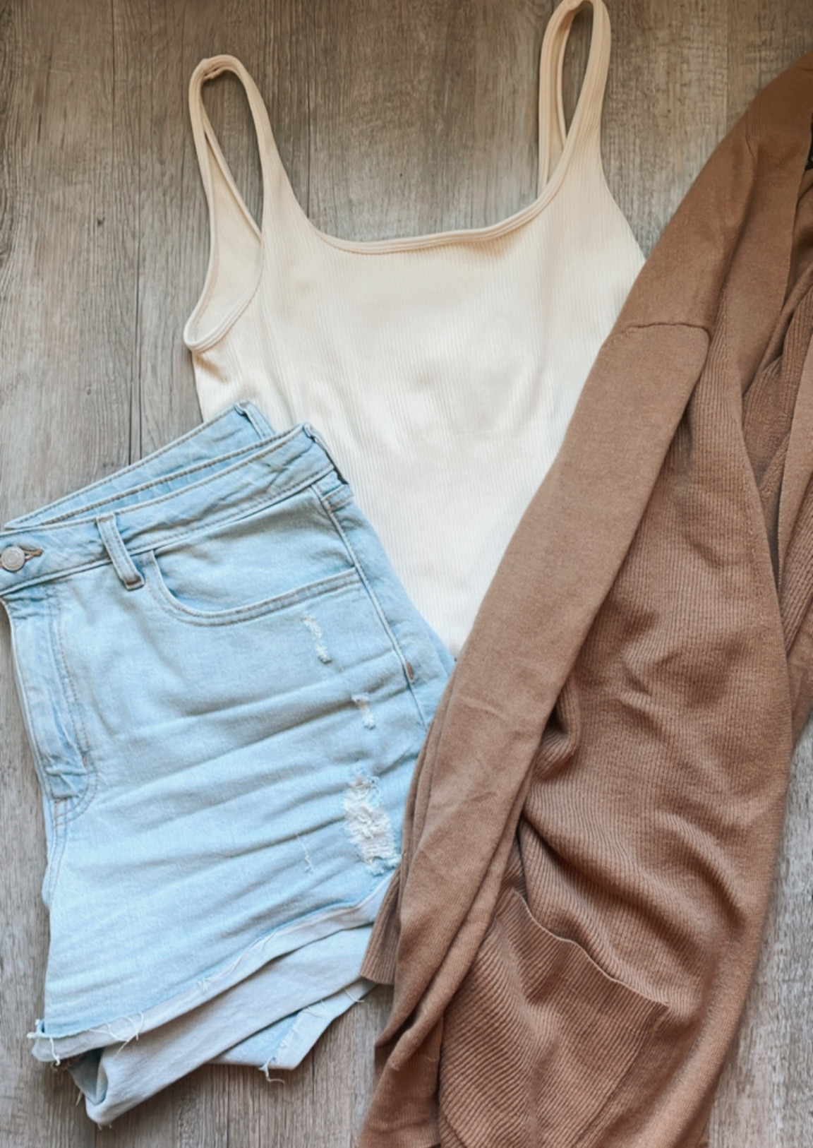 High rise shorts, target haul, target fall haul, high waisted jean shorts, high waisted shorts 

#LTKSeasonal #LTKmidsize #LTKfamily