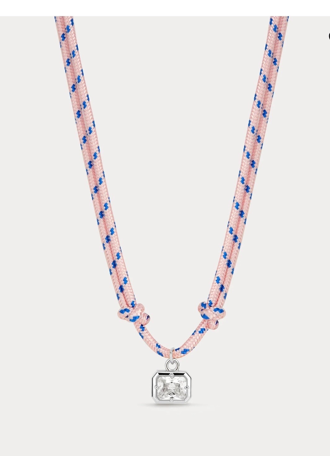 Luv Aj THE PLAYA PARACORD NECKLACE- SILVER

Paracord necklace featuring a bezel set CZ stone pendant
Necklace is adjustable

#LTKootd #LTKTravel #LTKWorkwear