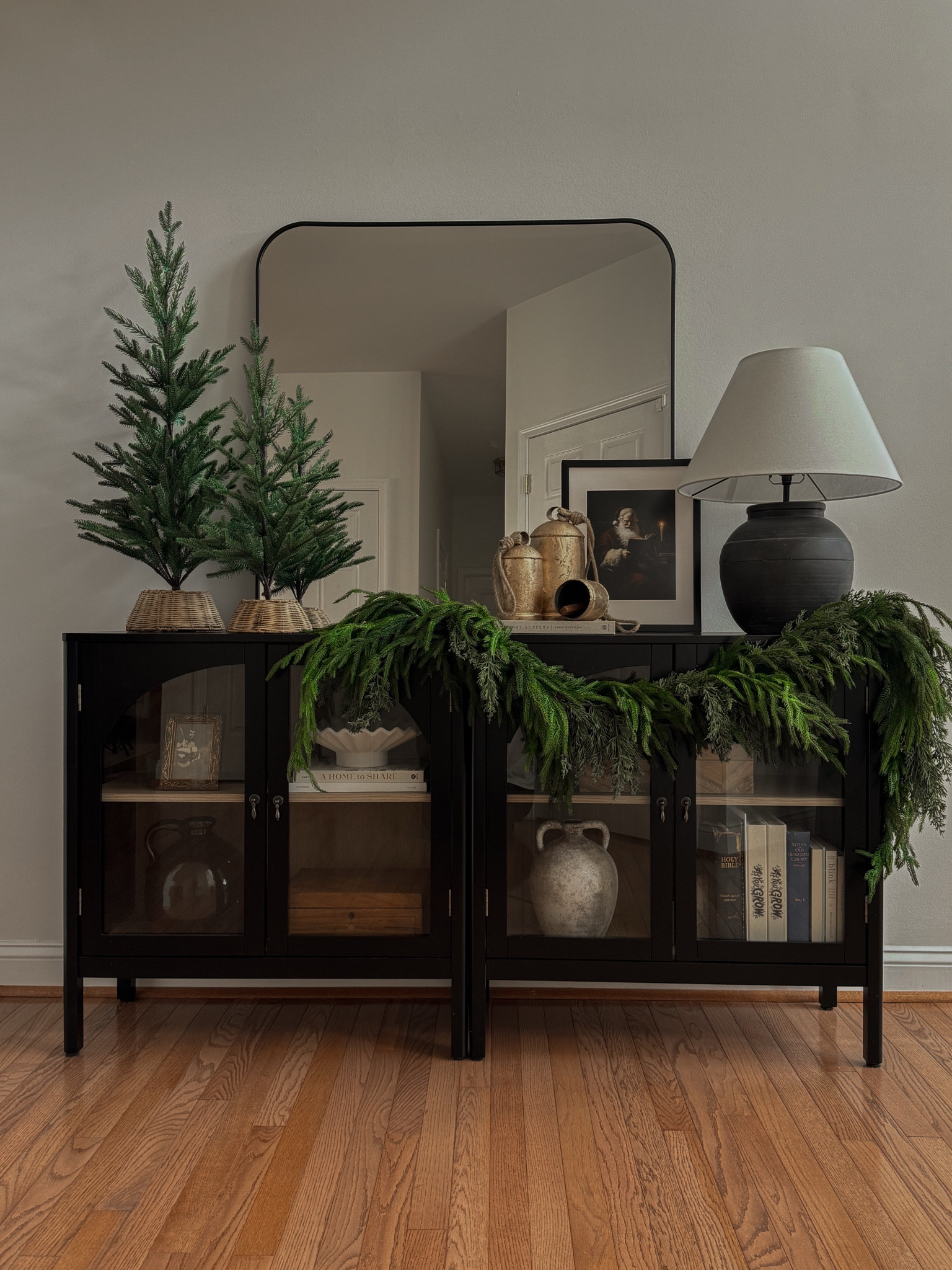 Christmas 2024 

Christmas entryway decor, Christmas cabinet decor, console table decor, console table styling, table lamp, entryway mirror, arched cabinet

#LTKHome #LTKSeasonal #LTKHoliday