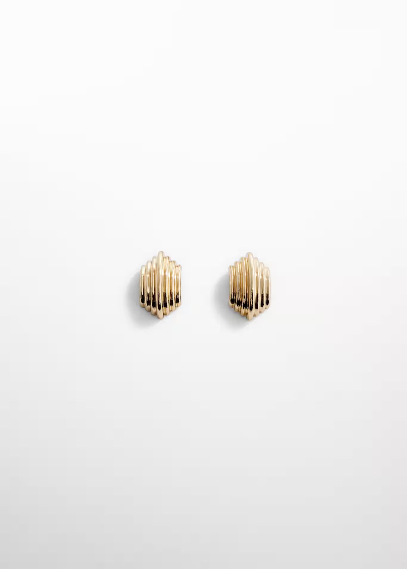 Embossed semi-hoop earrings | MANGO (US)