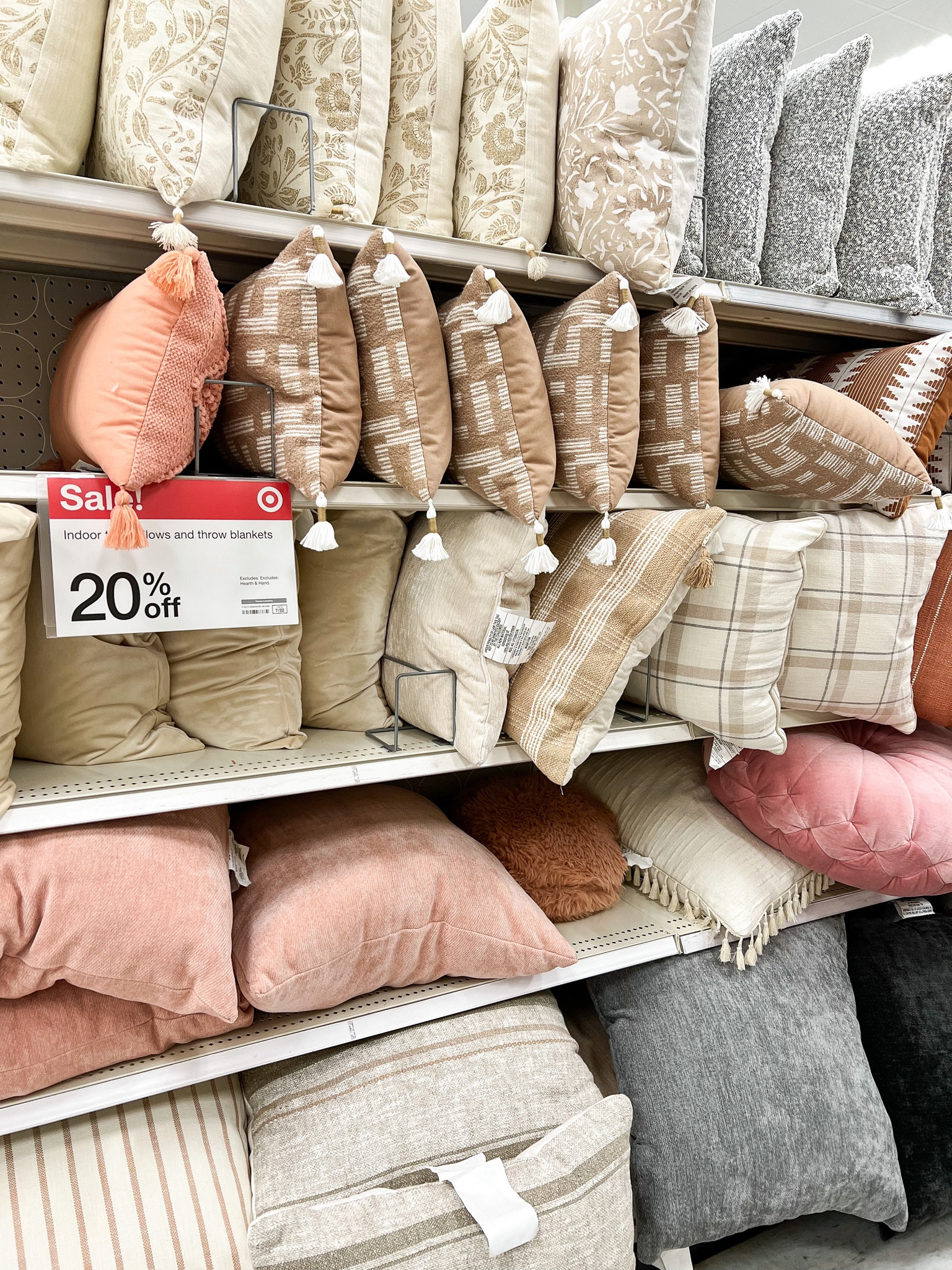 Target Deals—20% throw pillows!🤎🤍

#targetdeals #targetsale #targethome #targethomedeals #throwpillows #decorativepillows #home #homefinds #homedecor #livingroomdecor #fallpillows #fallseason #neutralpillows   #ltkseasonal #ltkunder50 

#LTKFind #LTKhome #LTKsalealert