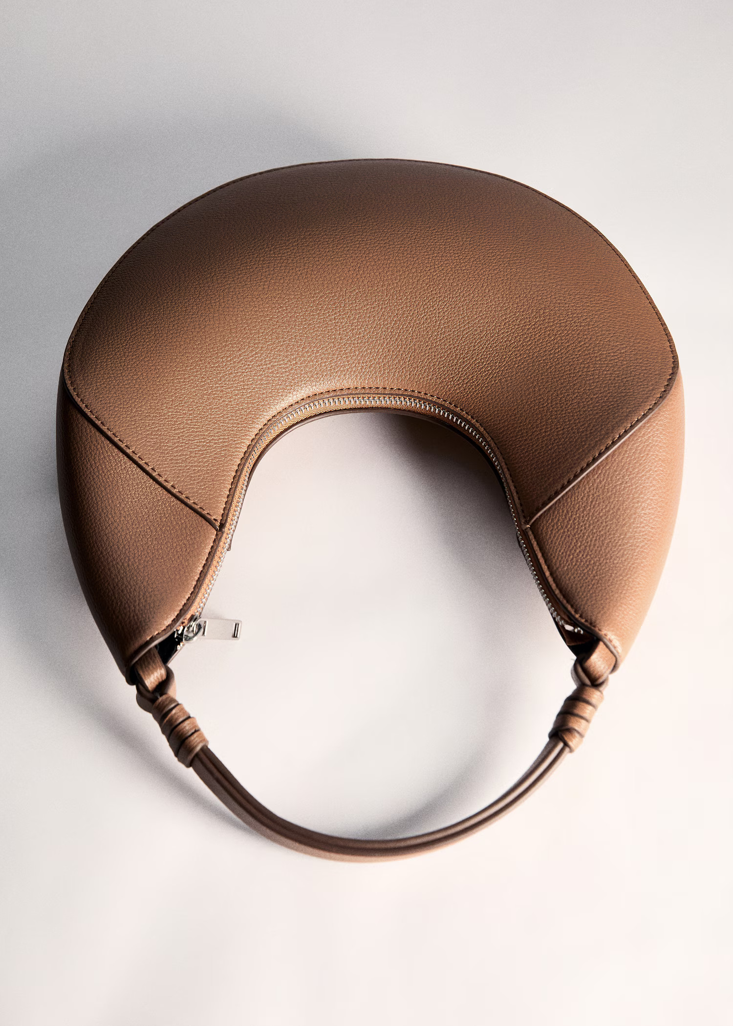 Leather-effect shoulder bag - Woman | MANGO USA | MANGO (US)
