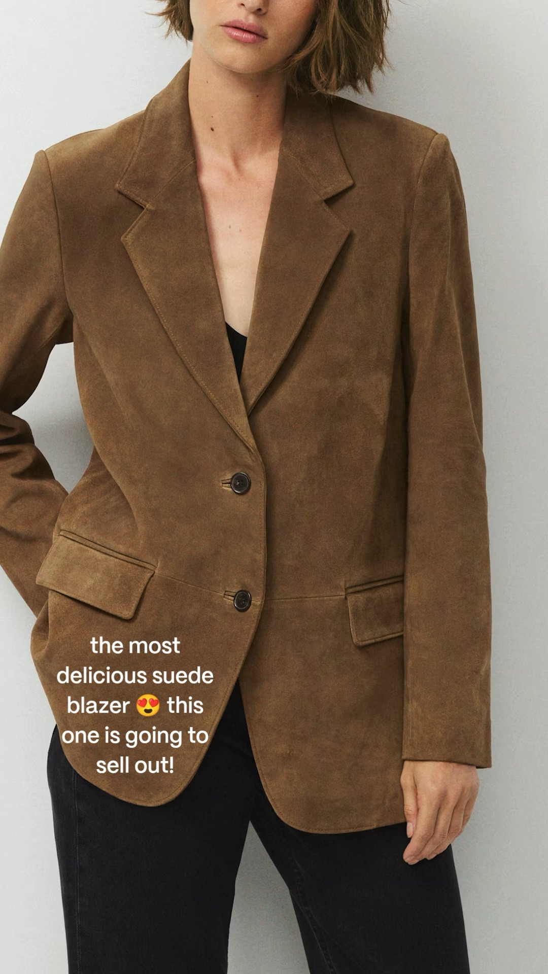 The fall finds I’m loving and buying in my 30s! Love this suede blazer for work and the weekend!! 

fall outfit, fall fashion, fashion over 30, suede blazer, Aritzia finds, workwear, work outfit, business casual workwear, office outfit

#LTKSeasonal #LTKWorkwear
