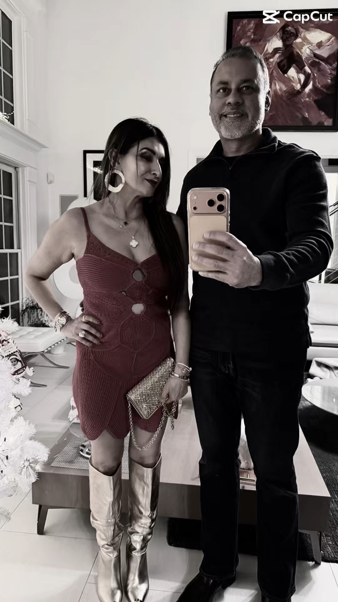 And then it was NYE 
DRESS #CULT GAIA 
BOOTS #PINKO 
EARRINGS #CULT GAIA 
BAG #PRADA
