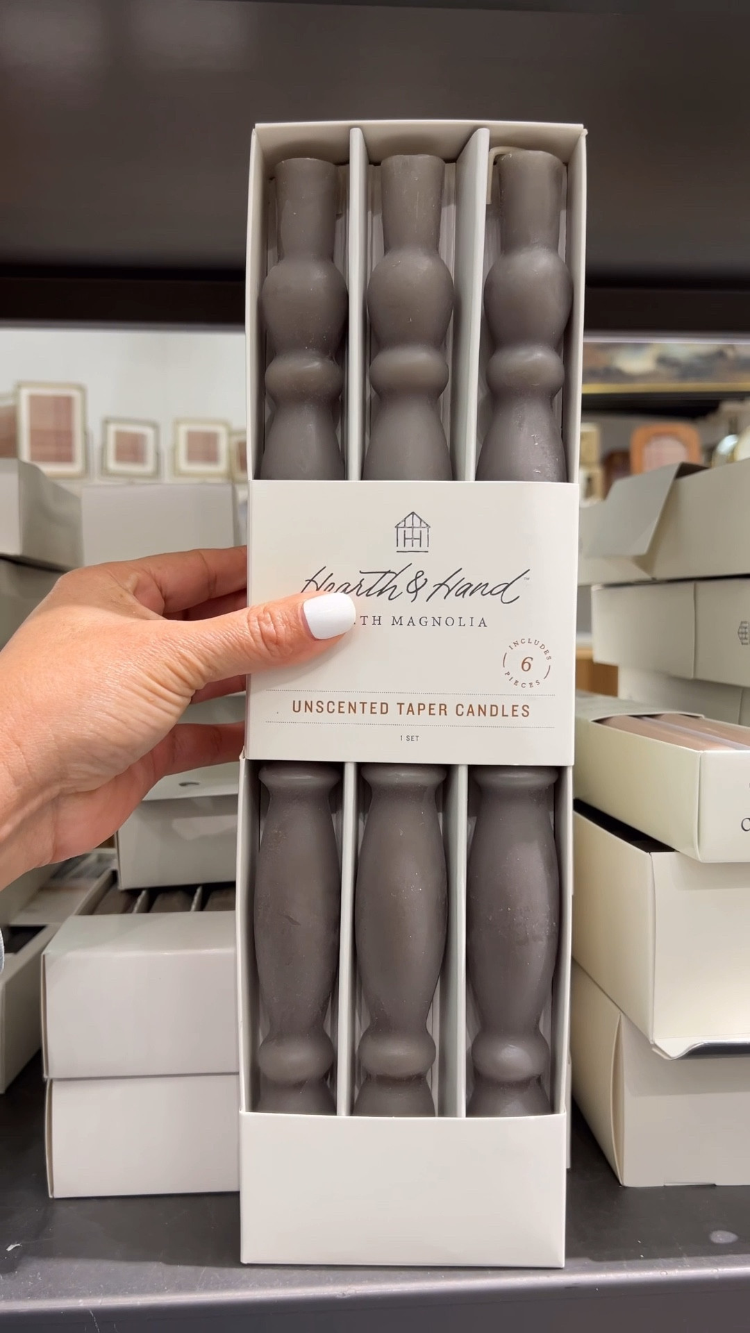 Las velas aromáticas se an convertido en accesorios imprescindibles en la decoración, están son alguna de mis favoritas 🤎

Home design, Home decoration 


#LTKActive #LTKHome #LTKOver40