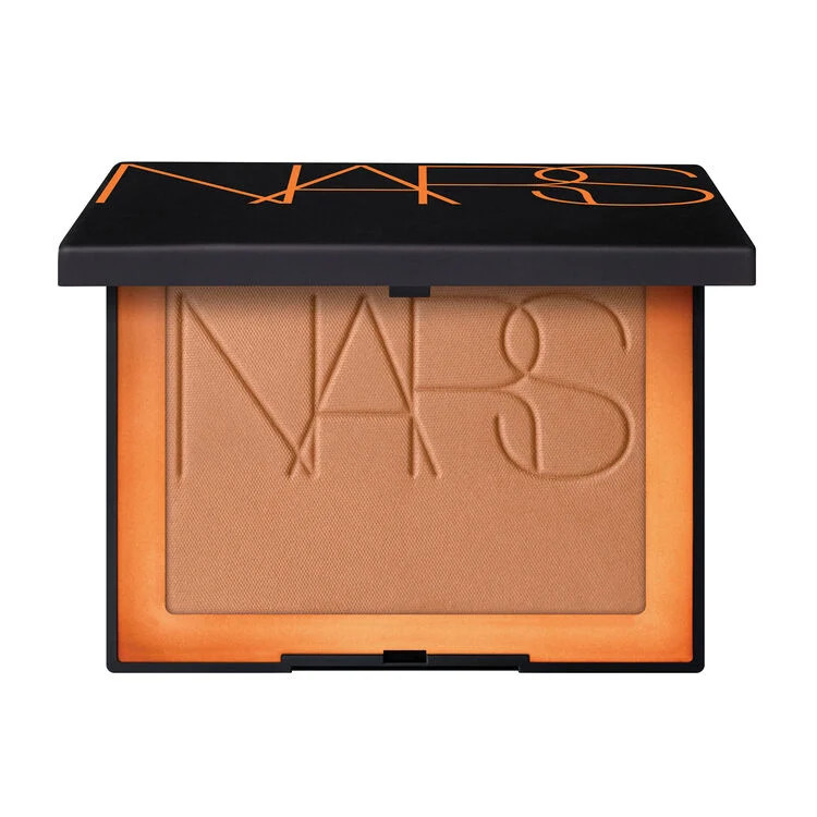 Laguna 01
            Light bronze with neutral undertones | NARS (US)