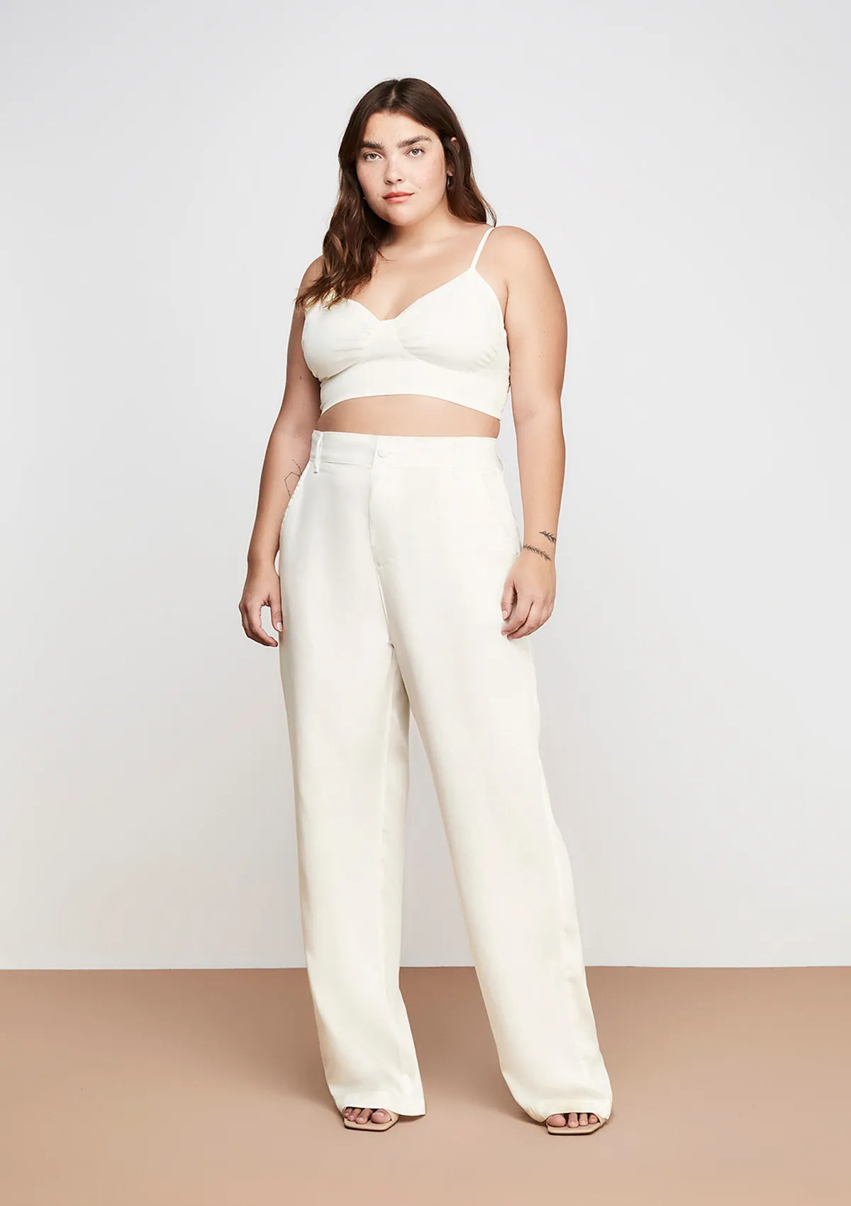 Calça Em Sarja Wide Leg Cintura Alta - Off White - DZARM | Moda Versátil, Cool e Atemporal | Ro... | DzarmHering (BR)