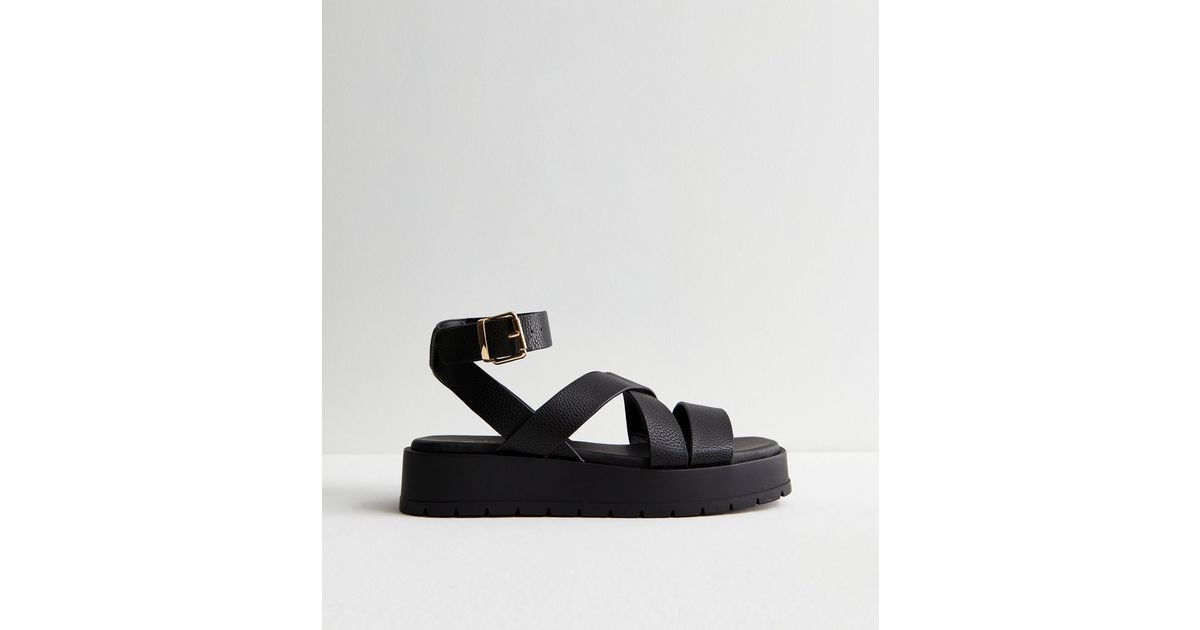 Black Leather-Look Cross Over Flatform Sandals | New Look | New Look (UK)