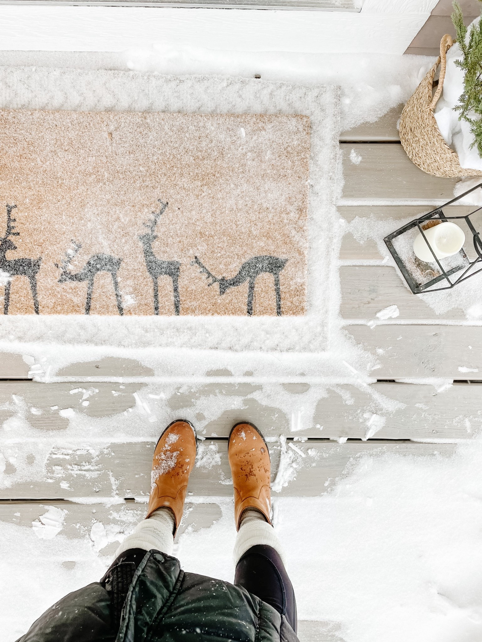 Not ready for cold? Me either. But I still love thinking about warming up my holiday decor. 🫶🏻

Holiday front porch, neutral home

#LTKSeasonal #LTKHome