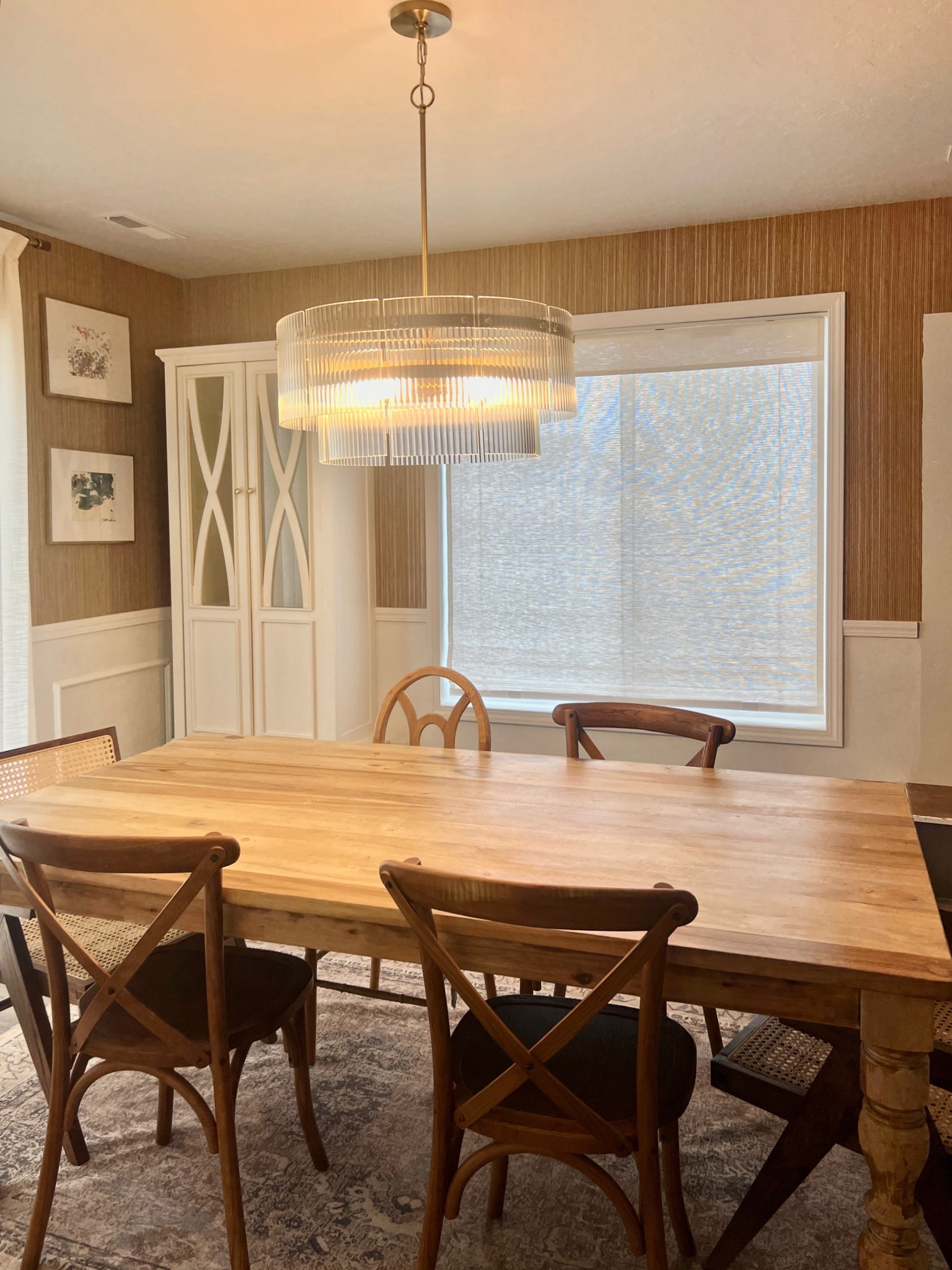 Dining room design with Lowe’s lighting! #ad #lowespartner

@loweshomeimprovement

#LTKHome