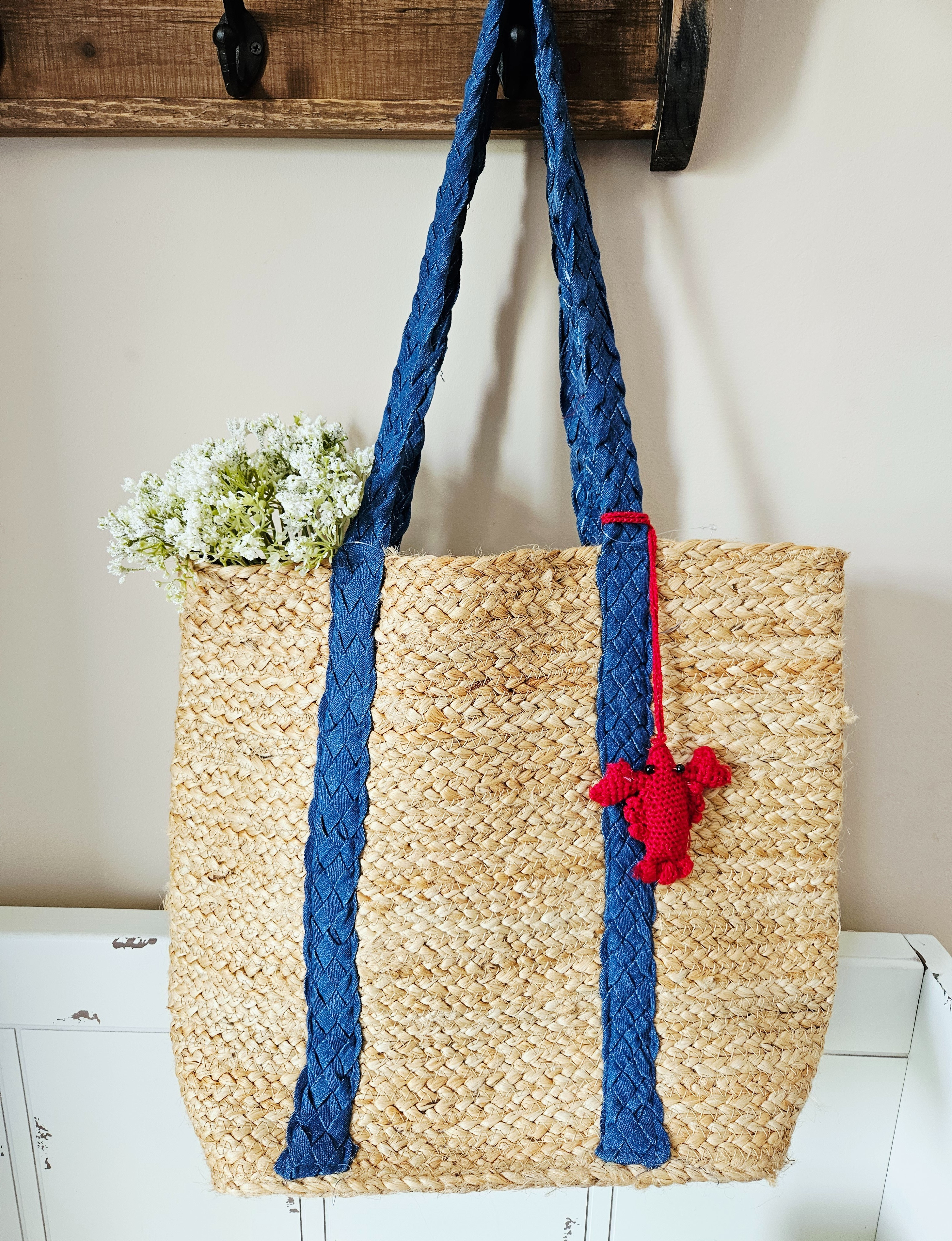 ✨🩵 The No Boundaries Beach Icons Jute Tote Bag is giving coastal chic, Disney Resort pool bag, and everyday summer tote all in one. I’m obsessed with the natural jute texture and blue denim details, perfect for packing sunscreen, snacks, pool essentials, or all your vacation must-haves. ☀️🏖️

If you’ve been looking for an affordable beach tote that’s both stylish and functional, this is it 👏 Tap to shop this summer must-have before it sells out!

#BeachTote #SummerStyle #AmazonFinds #BeachBag #VacationStyle #DisneyStyle #AffordableFashion #SummerAccessories #CoastalStyle #TravelEssentials #EverydayTote #NoBoundaries #WalmartFashion #SummerOutfitInspo 

 #LTKmomlife #LTKSwim #LTKTravel