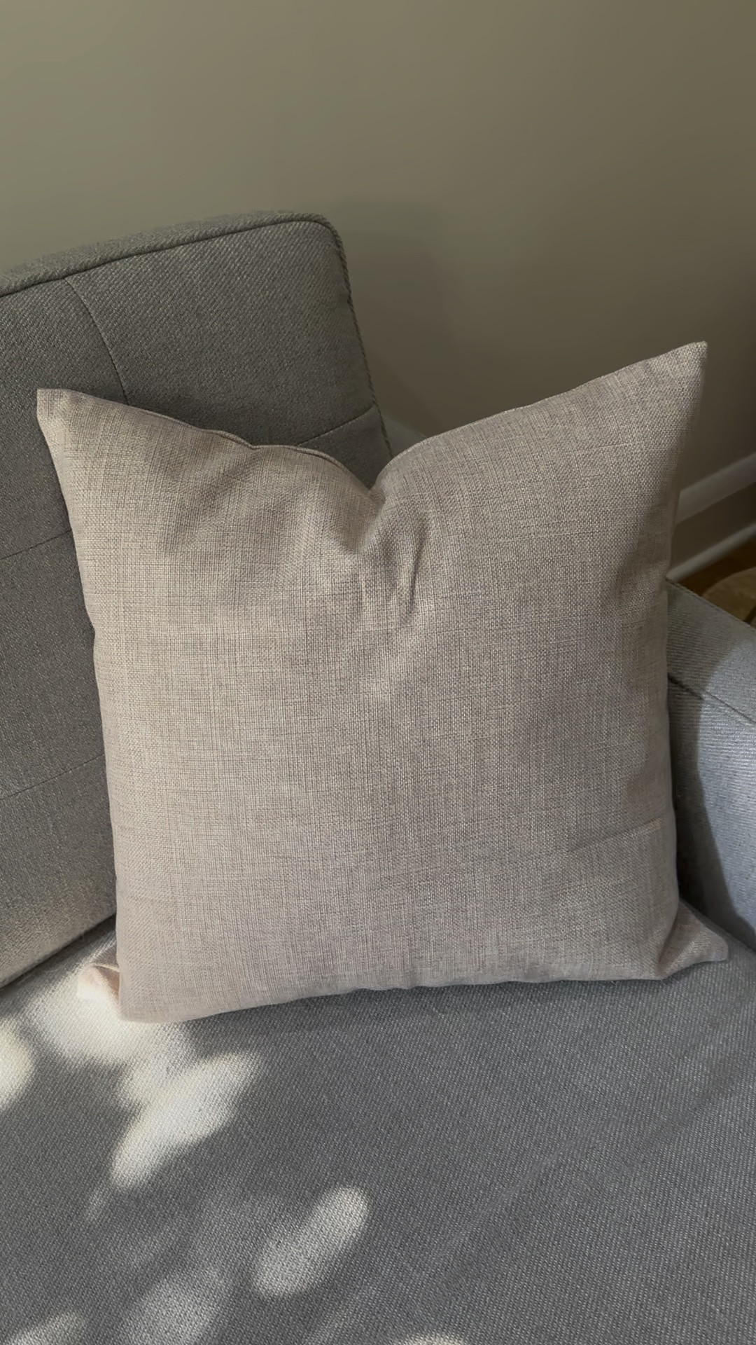 new burlap amazon pillow 🤎 

#LTKFind #LTKunder50 #LTKhome