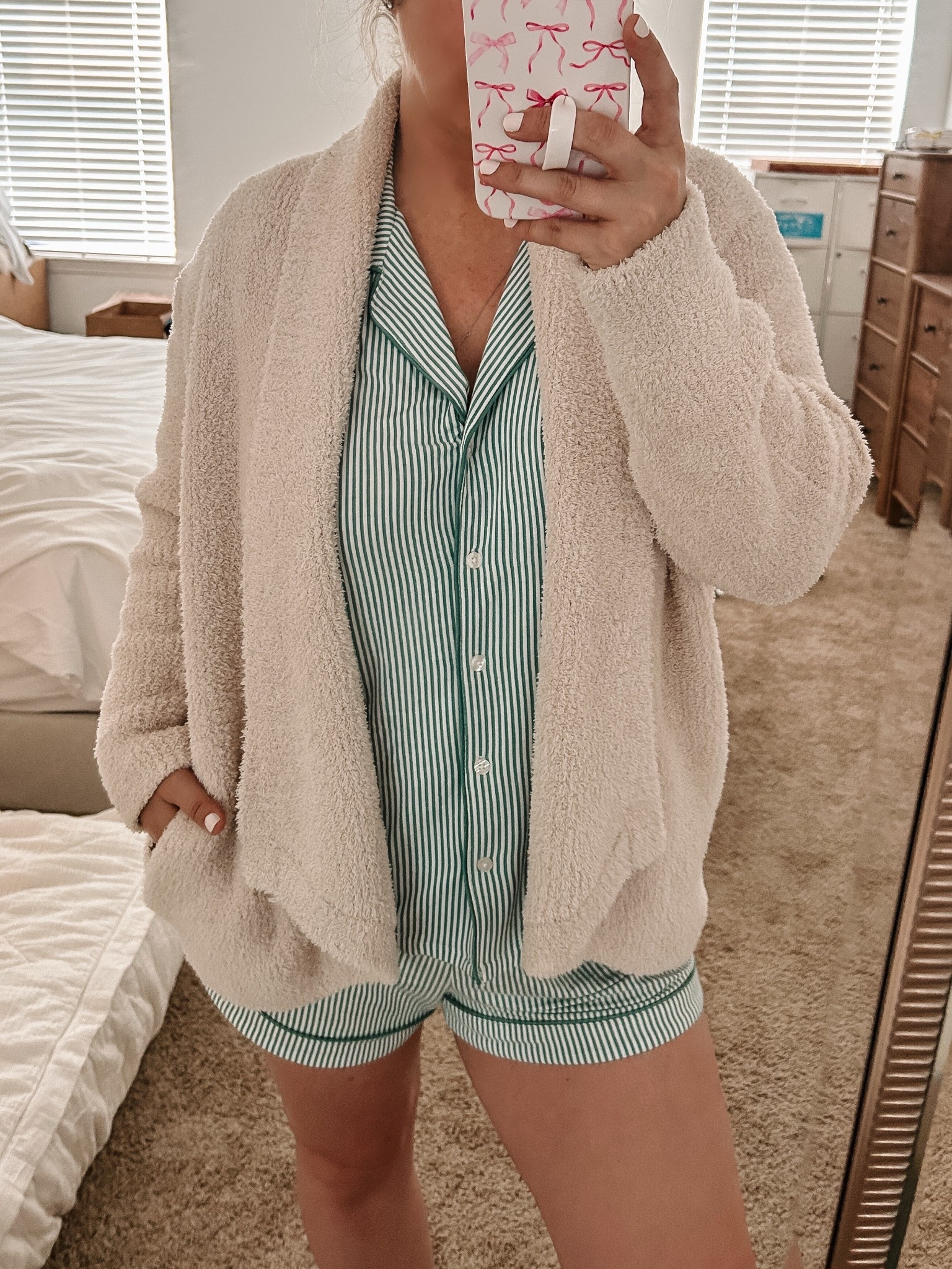 My favorite pjs are still on sale!!
This green stripe is my favorite print ever!
My cardigan is also on sale! Wearing medium in everything!

#LTKOver40 #LTKStyleTip #LTKSaleAlert