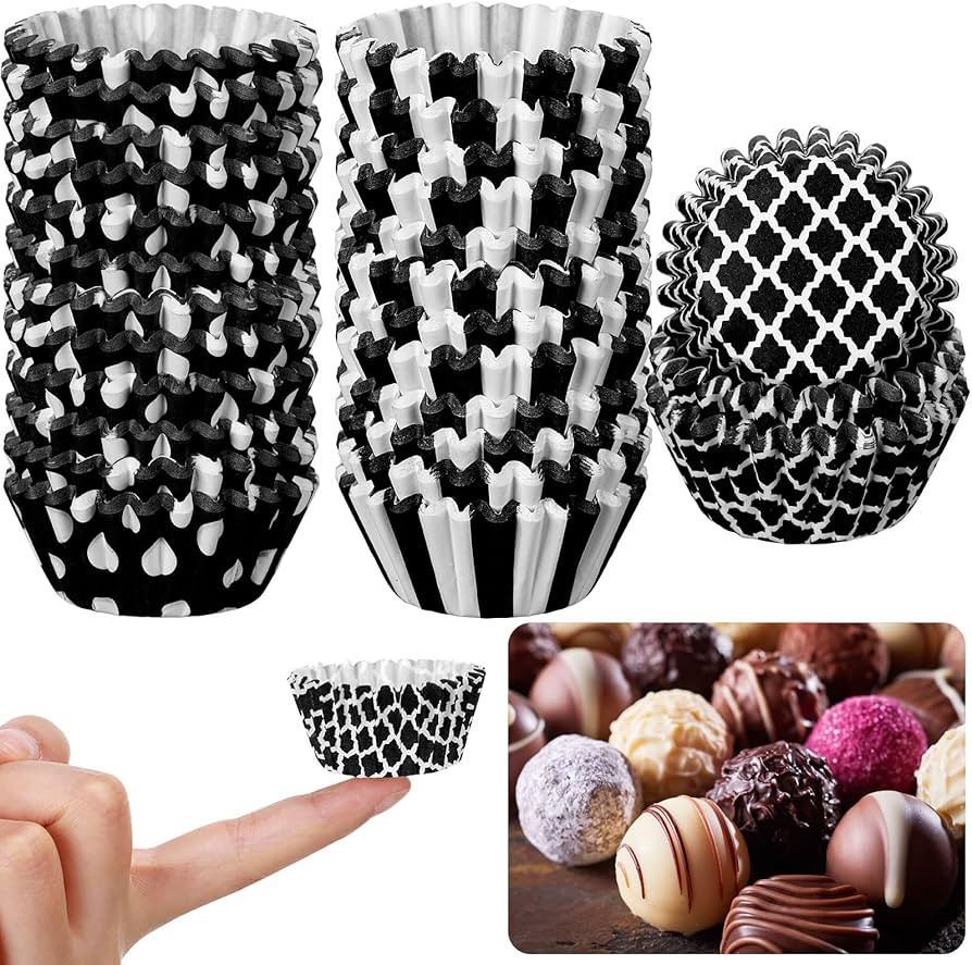 600 Counts Black and White Candy Cups Mini Cupcake Liner Cupcake Grid Dots Wrappers Cupcake Bakin... | Amazon (US)