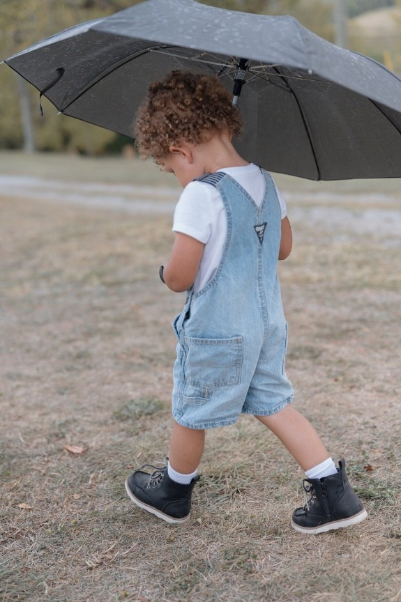 Easy Summer-to-Fall Little Boy Outfit 🌧️🍂

An easy little outfit for those in-between days when summer is still here but fall is starting to peek through. 🤍

#LittleBoyOutfits #ToddlerBoyOutfits #SummerToFallStyle #ToddlerStyle #LittleBoyStyle #KidsOutfitIdeas #Overalls #FallKidsStyle #EverydayKidsStyle