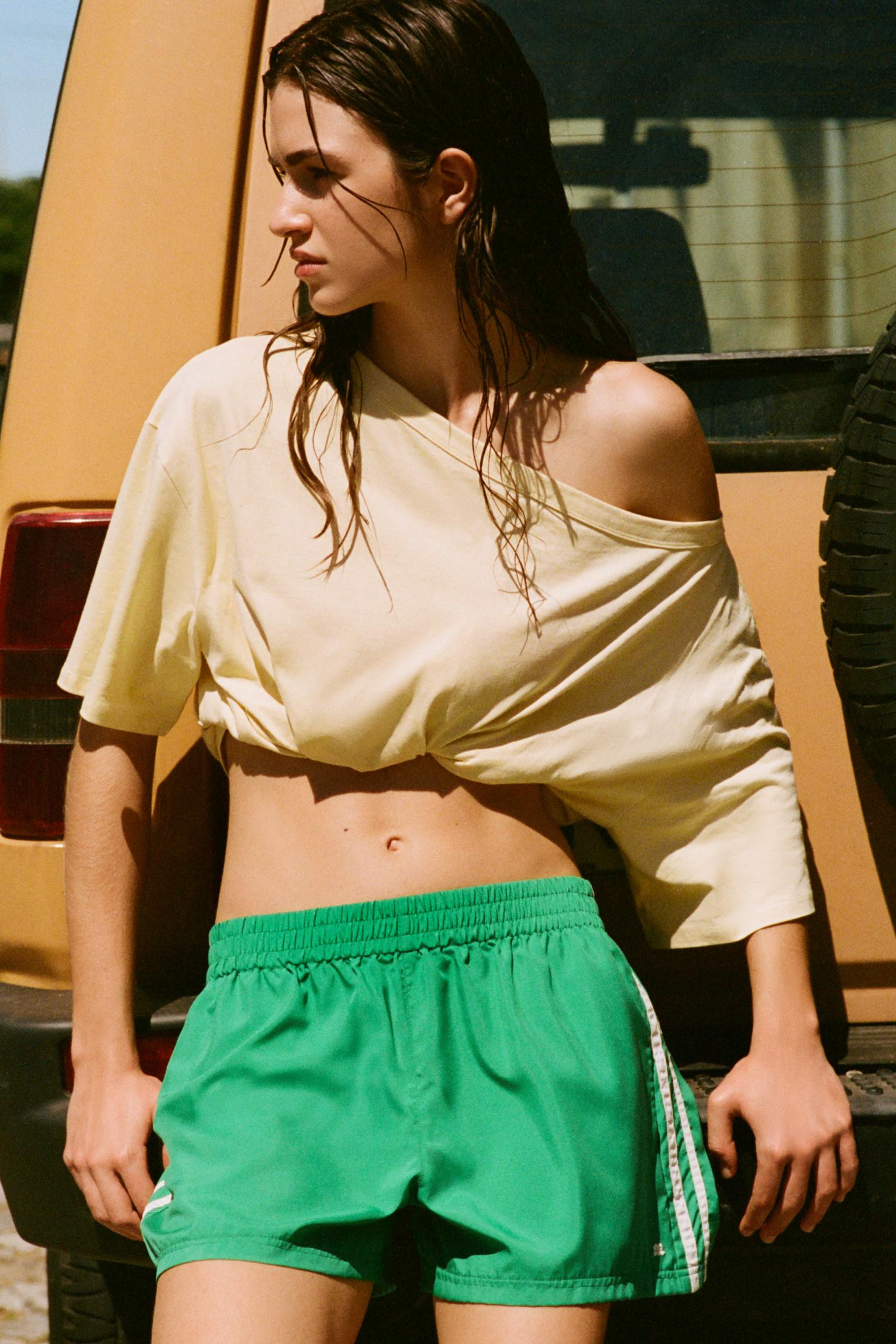 Sporty Bermuda shorts with side stripes | Pull&Bear United Kingdom | PULL and BEAR UK