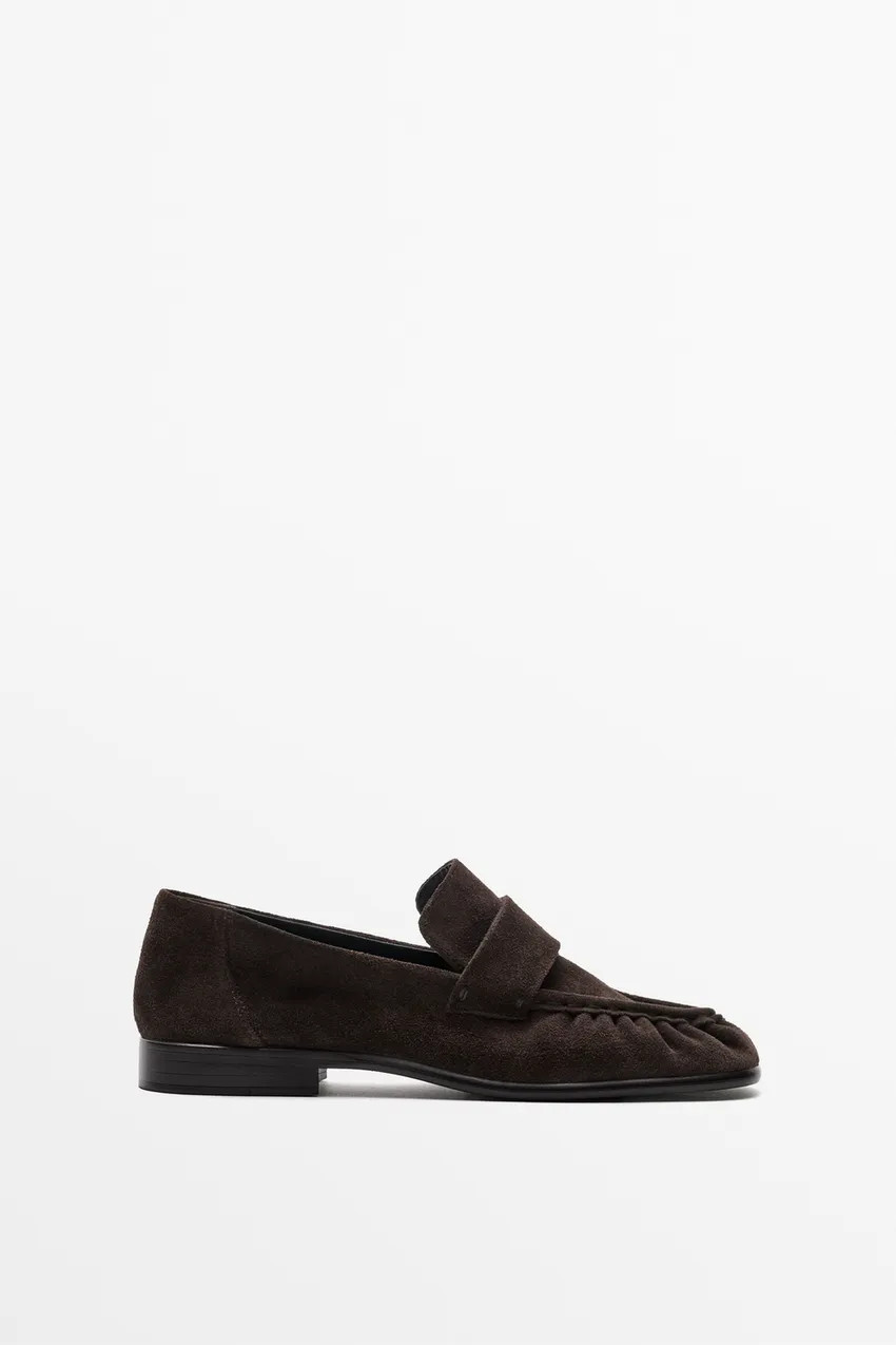 Shirred split suede leather loafer - BROWN | Massimo Dutti US