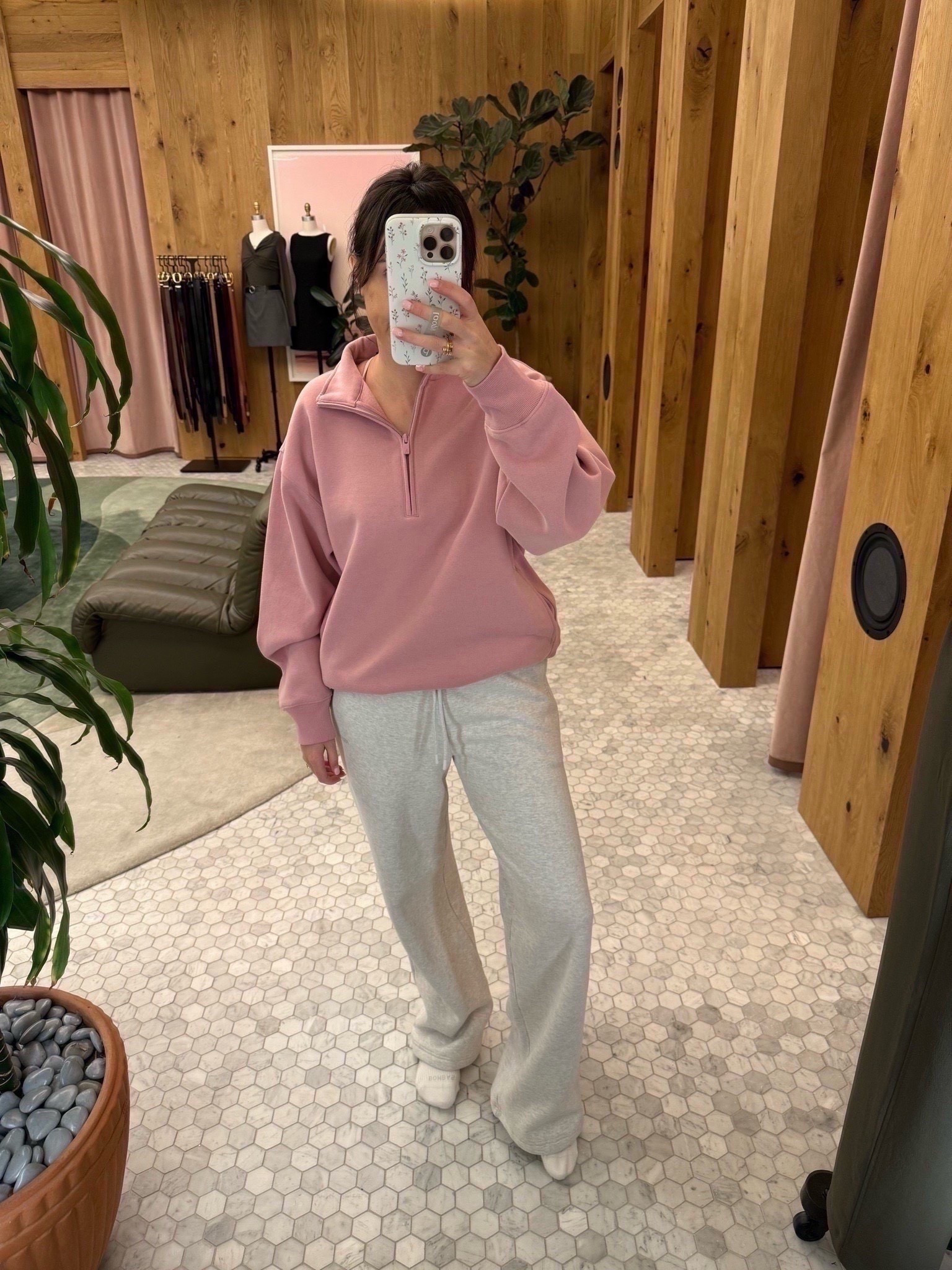 Aritzia quarter zip fleece is SO soft! Wearing a small in the top and bottoms



#LTKSeasonal #LTKFindsUnder100 #LTKStyleTip