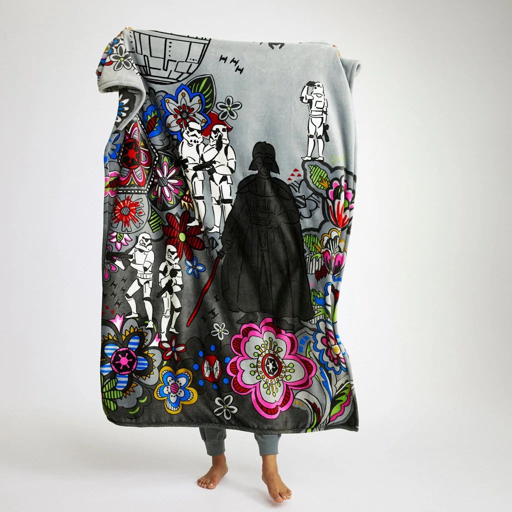 Star Wars™ Plush Throw Blanket | Vera Bradley