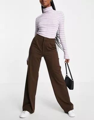 Pull&Bear tailored relaxed  trousers in brown | ASOS (Global)