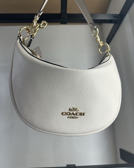 Coach handbag white! Summer bag! 

#LTKTravel #LTKItBag #LTKStyleTip