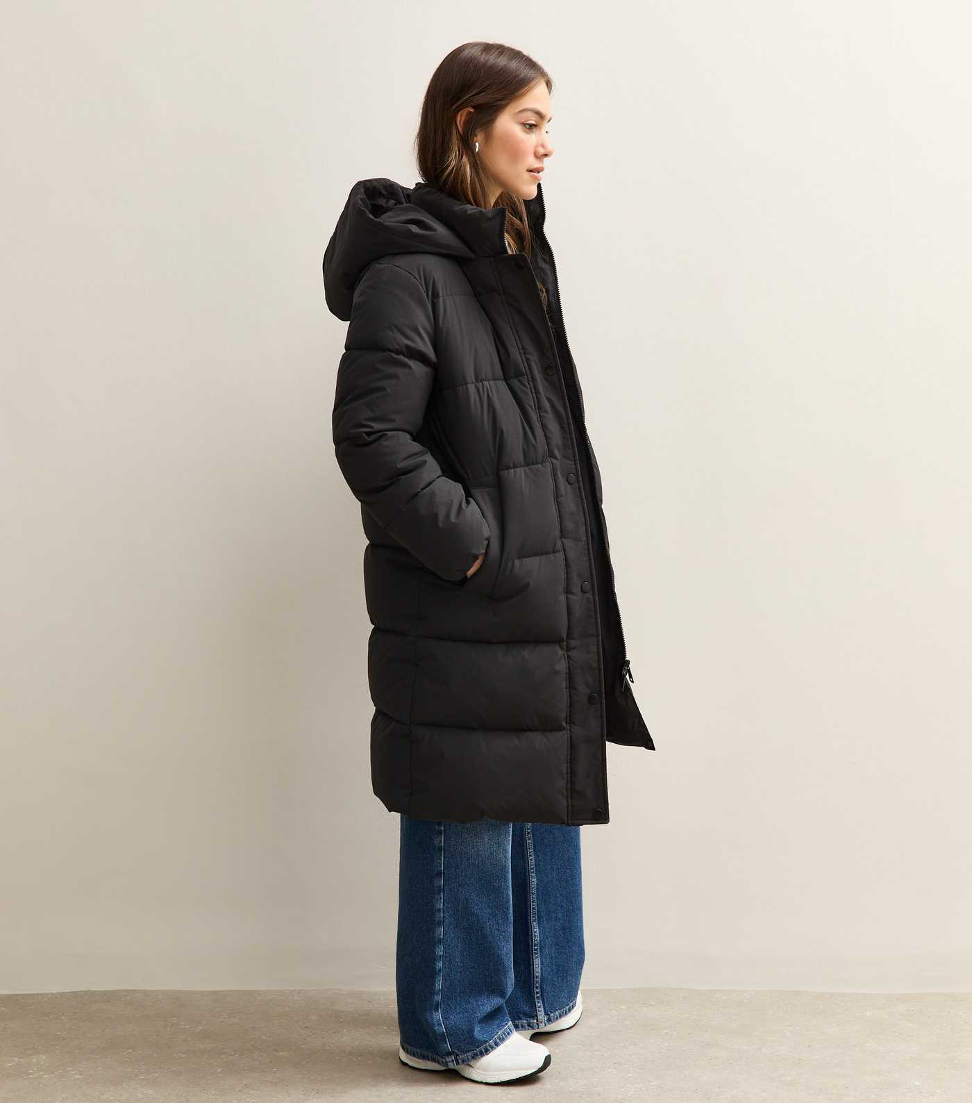 Petite Black Longline Puffer Coat | New Look | New Look (UK)