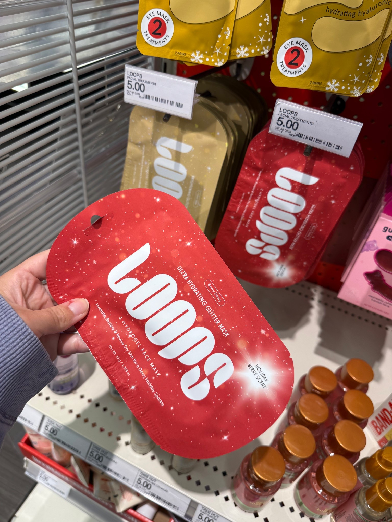 Holiday beauty collections are also in full swing ✨


So many great new seasonal offerings and scents to get you in the mood for the holidays 🎄


Holiday finds, holiday scents, holiday beauty, Christmas beauty, Christmas finds, face masks, loops 

#LTKHoliday #LTKBeauty #LTKSeasonal