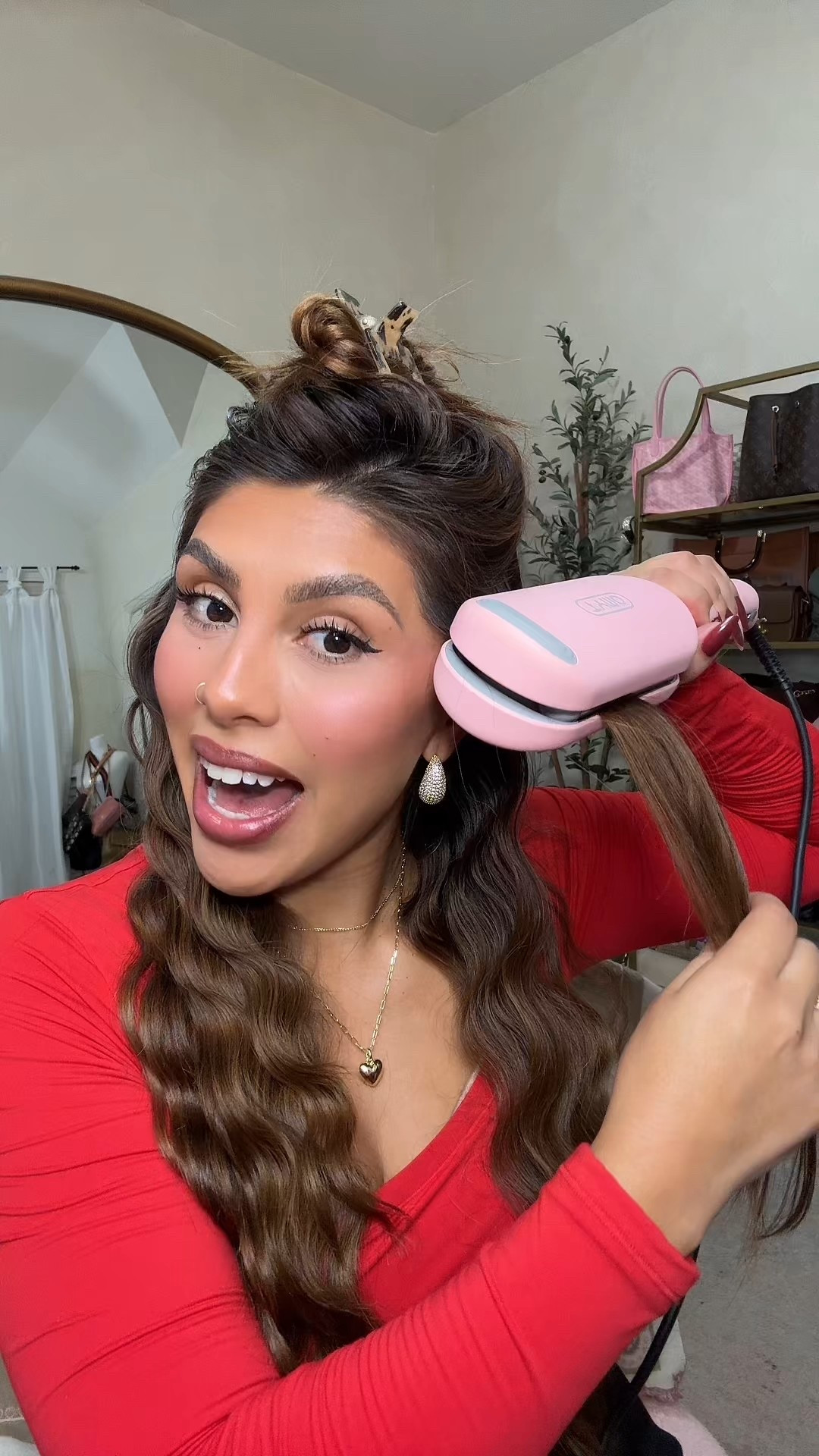 If you struggle with styling your hair, the @TYMO BEAUTY US Rovy waver is about to change your life. I’m not kidding — it took me less than 15 minutes to get these soft, glossy waves. No effort, no skill, just instant volume and texture. Absolutely a must-have. Shop it now on TikTok Shop! #tymobeauty #wavyhair #hairtok #hairtutorial #beautyhacks 

#LTKBeauty #LTKHoliday #LTKGiftGuide