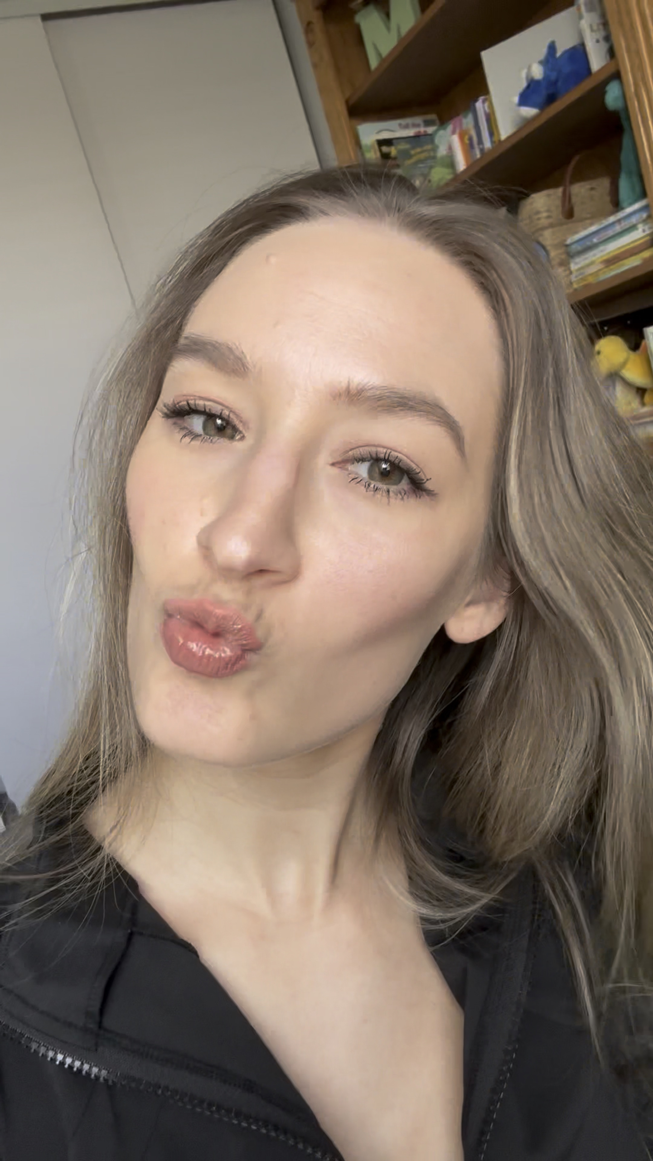 Today’s make up look!! I’m loving these new eyeshadow sticks from Thrive! 💕💋 



#LTKStyleTip #LTKBeauty #LTKFindsUnder50