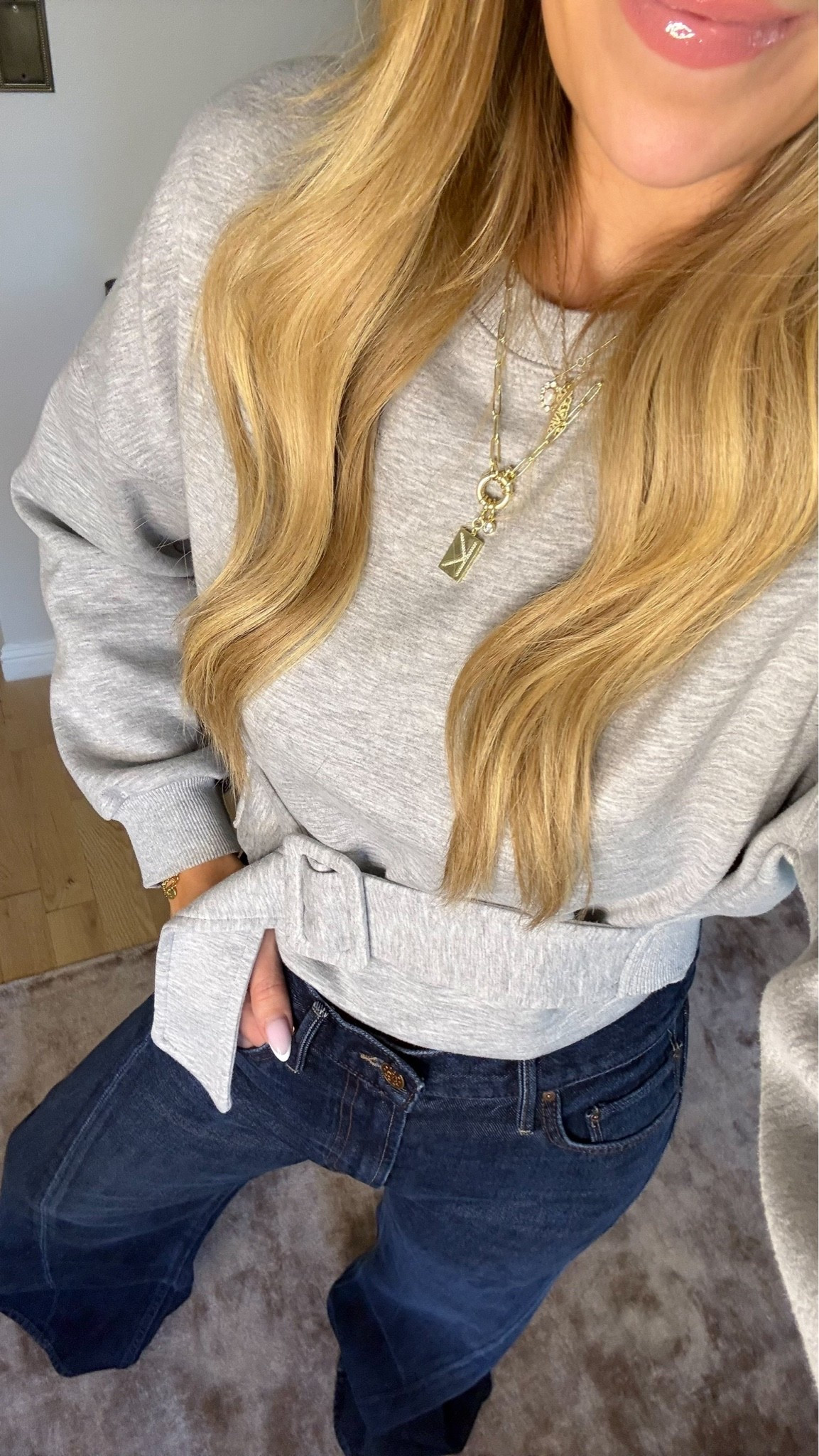 An elevated sweatshirt that makes me look put together but feel warm and cozy?! Yes please!

#LTKootd #LTKgrwm #LTKSeasonal