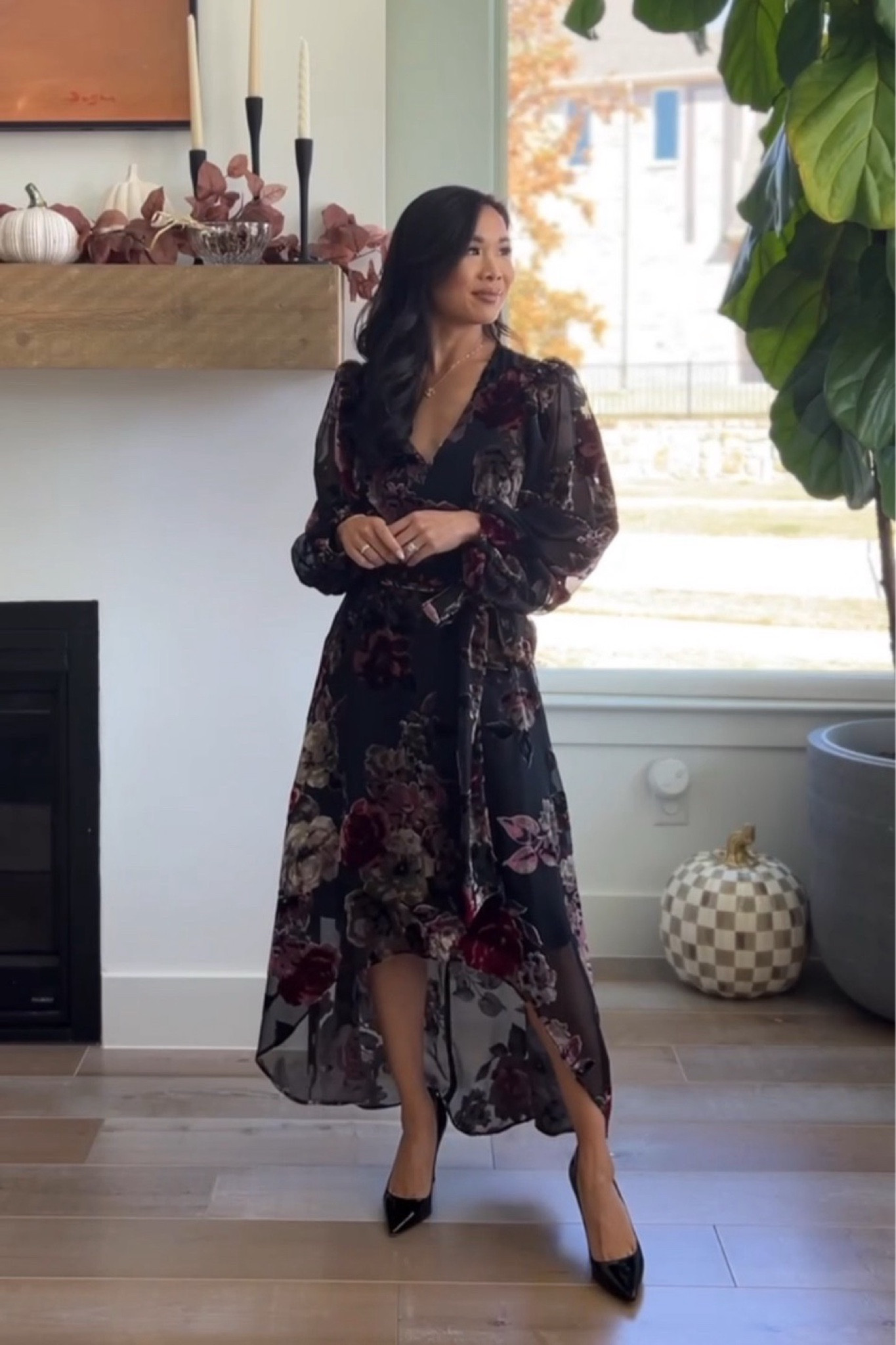 Fall and winter wedding guest dress that I love! Perfect for the winter, too. Wearing XS. 



#LTKSeasonal #LTKWedding #LTKStyleTip