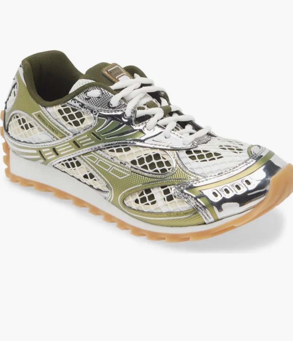 Bottega Veneta -Orbit Low Top Sneaker


#LTKgrwm #LTKootd #LTKSaleAlert