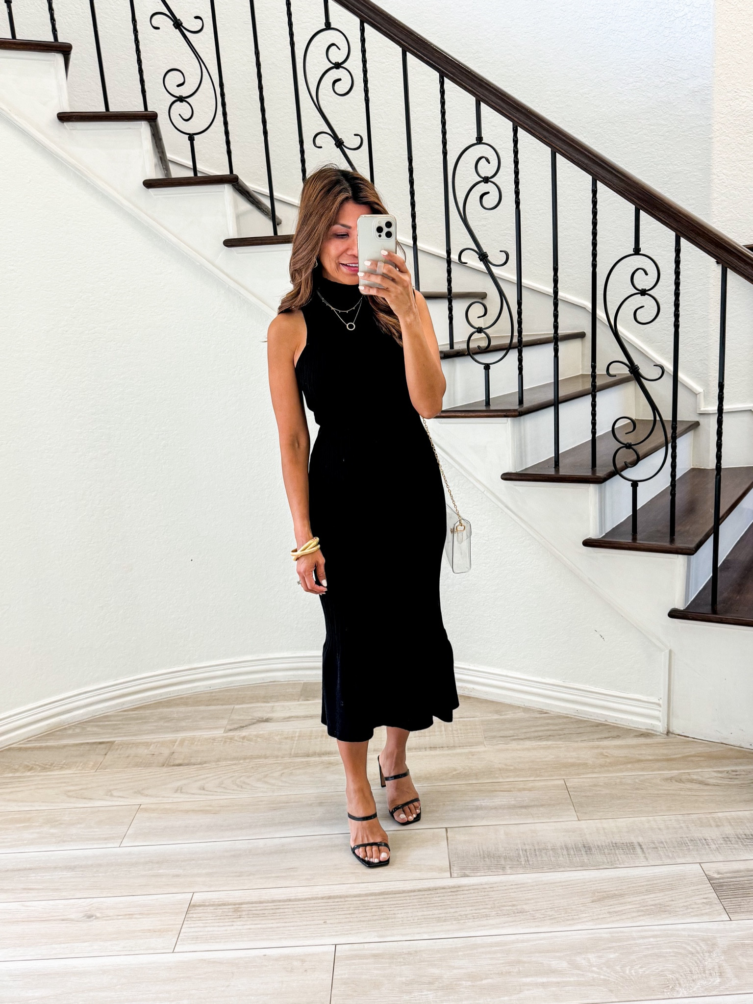 Sweater skirt set in XS , tts. Stretchy and so comfy. 