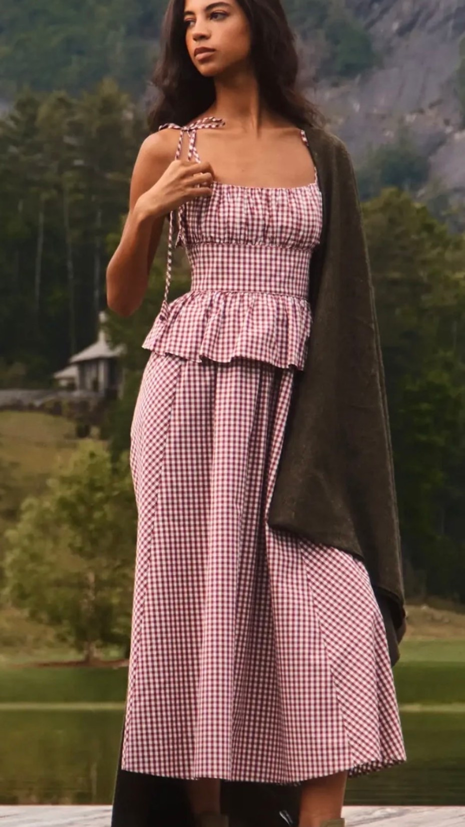 A hunter bell dress to take you right into fall

#LTKgrwm #LTKmomlife #LTKSeasonal