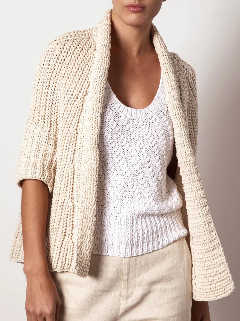The Fida Shrug | Brochu Walker