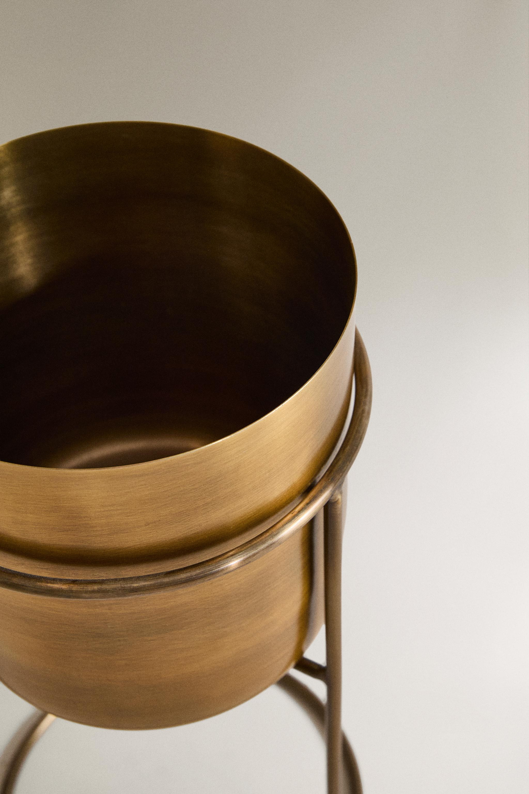GOLD PLANTER | Zara US