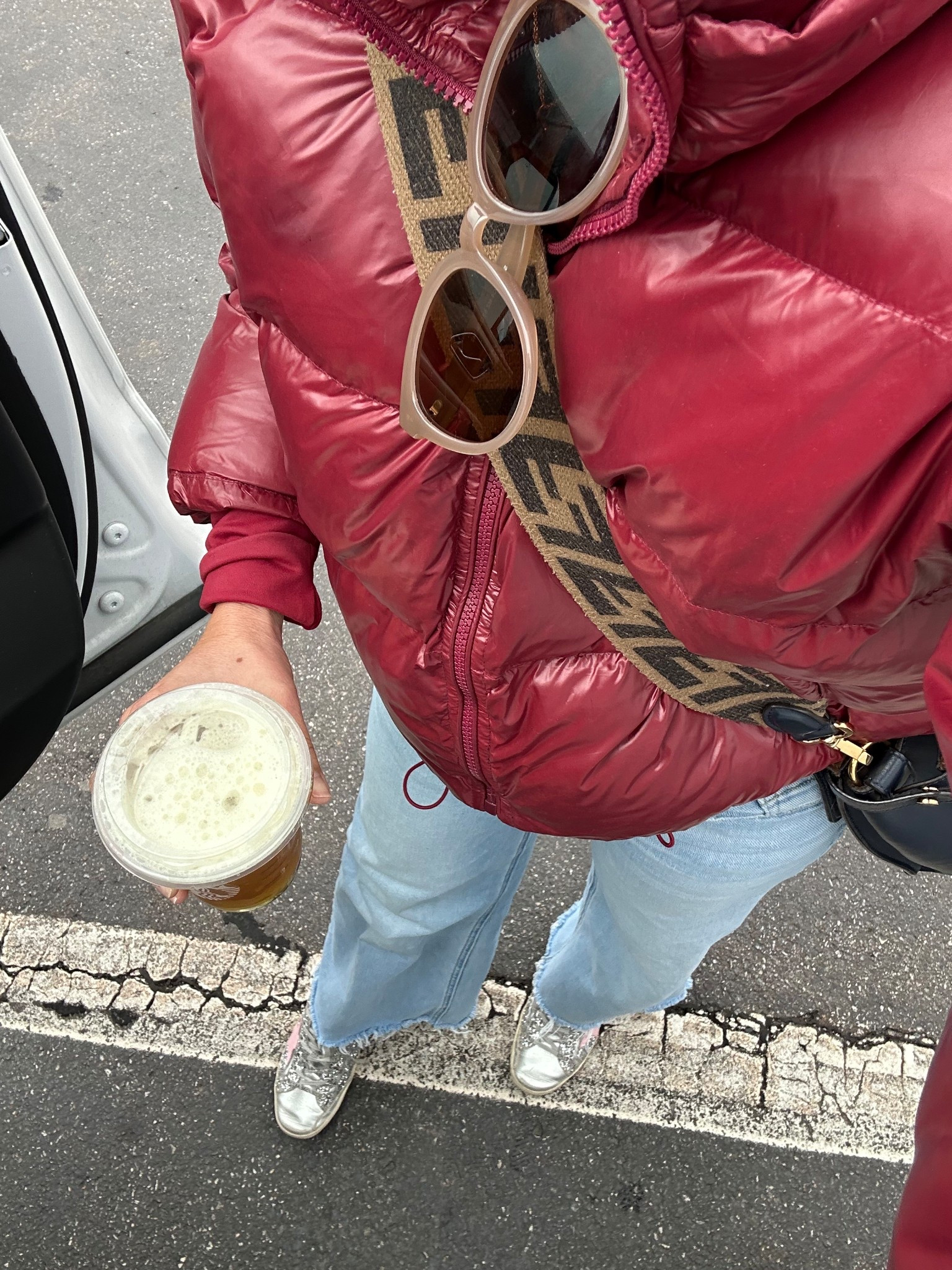 #Roadtrip
#traveloutfit
#affordabledenim

#LTKSaleAlert #LTKTravel #LTKFindsUnder50