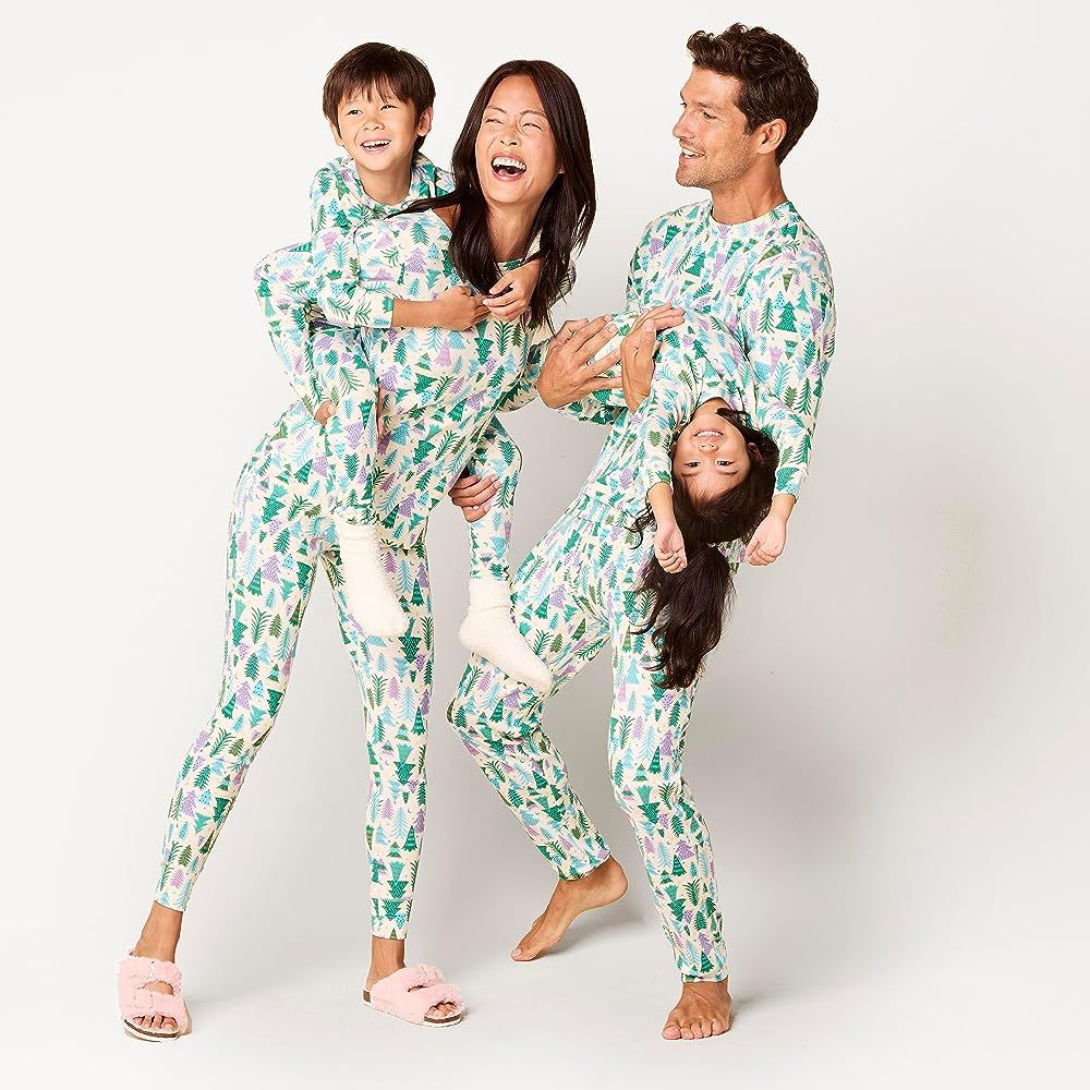 Amazon Essentials Holiday Family Matching Pajama Sets | Amazon (US)
