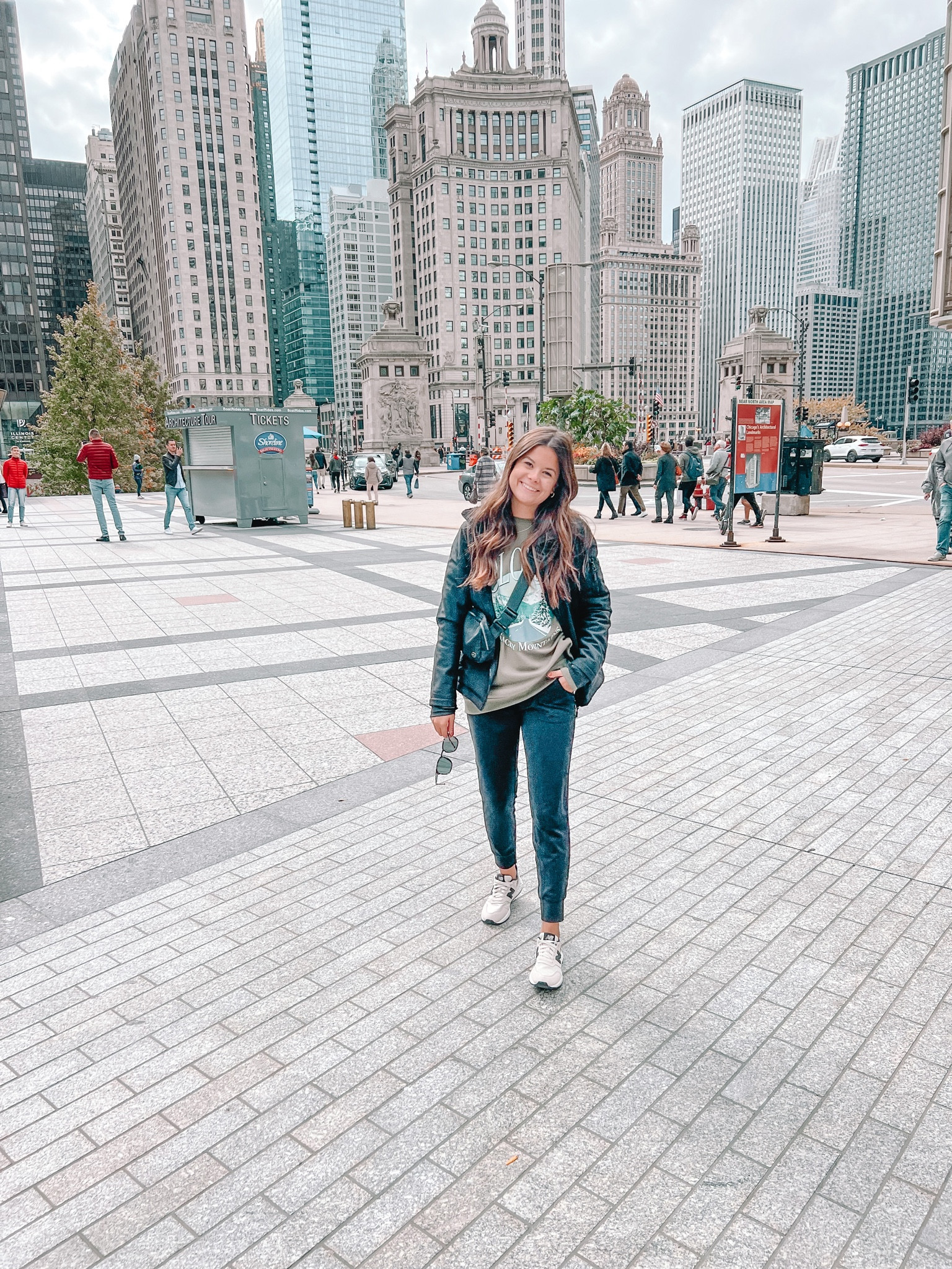 Forgot to post this one!  A warm and comfy outfit in the city 🏙 



#LTKSeasonal #LTKunder50 #LTKtravel