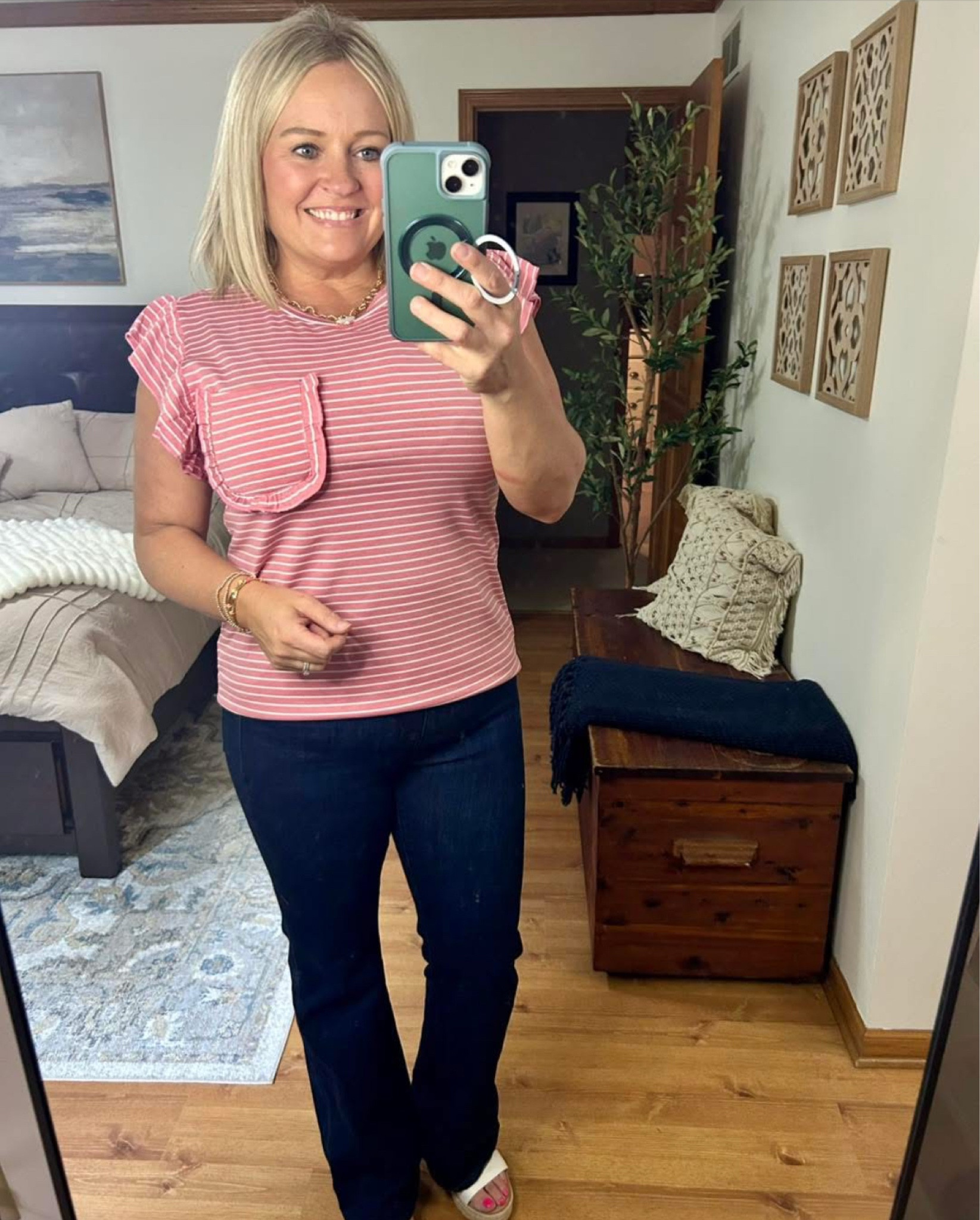 Just the cutest striped tee…great to transition into fall!!

#LTKSeasonal #LTKMidsize #LTKOver40