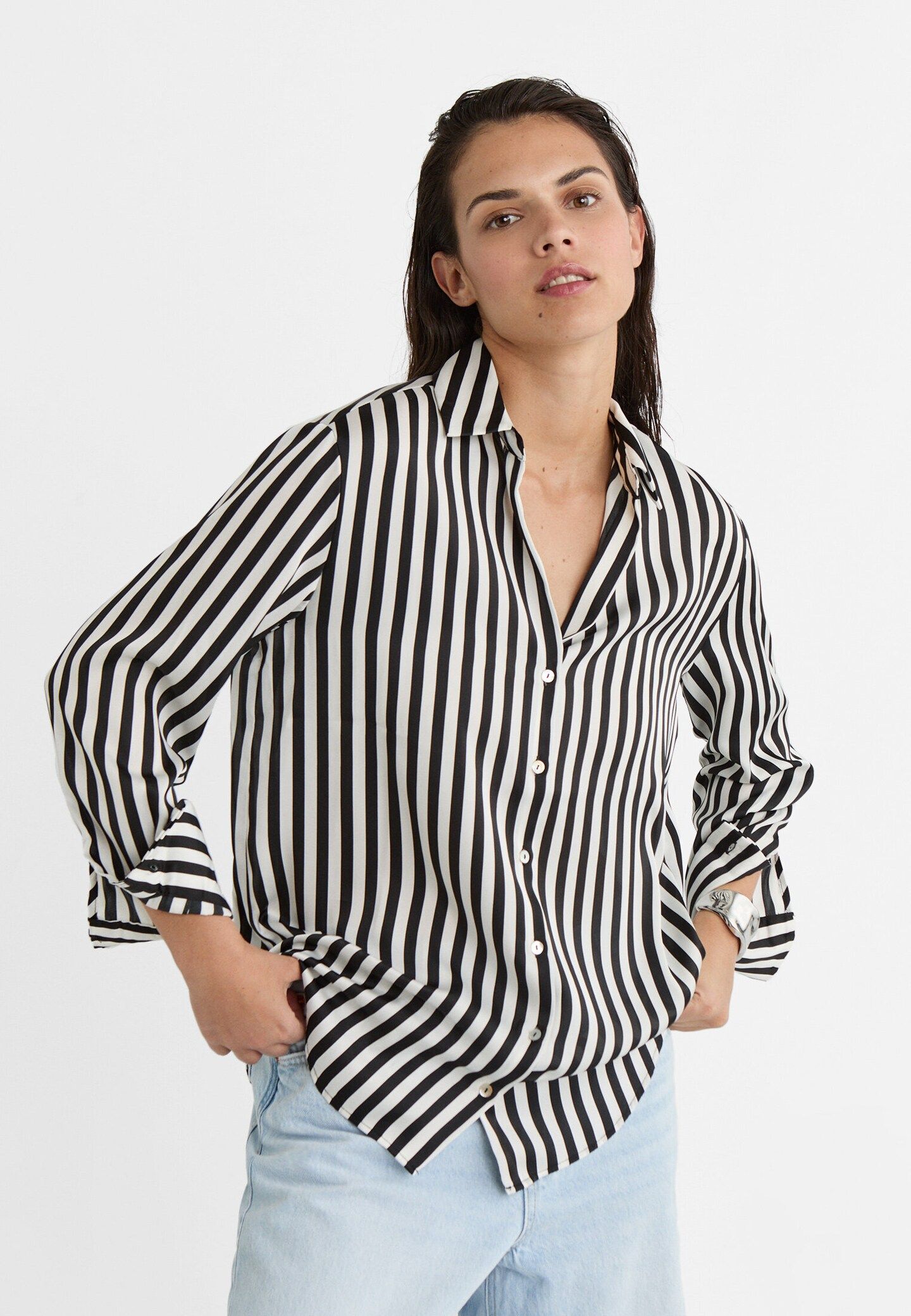 Satin collared shirt - Women's fashion | Stradivarius United Kingdom | Stradivarius (UK)