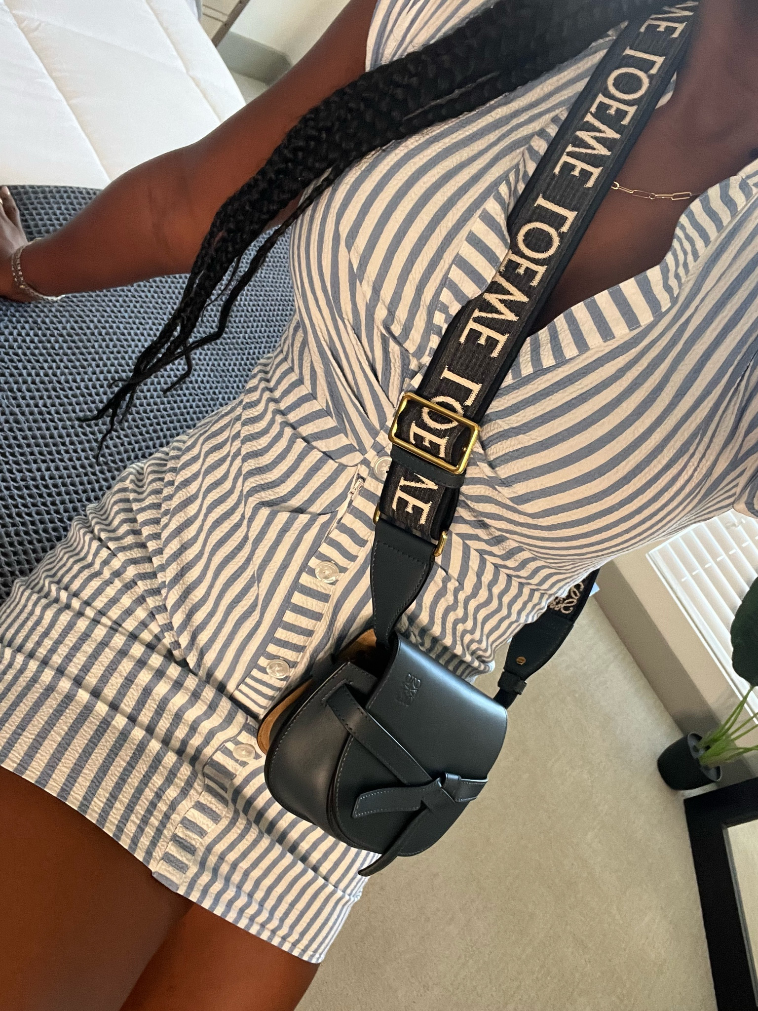 Because small bags matter! 

#loewe #crossbody #handbag #styledwithintention 

#LTKitbag