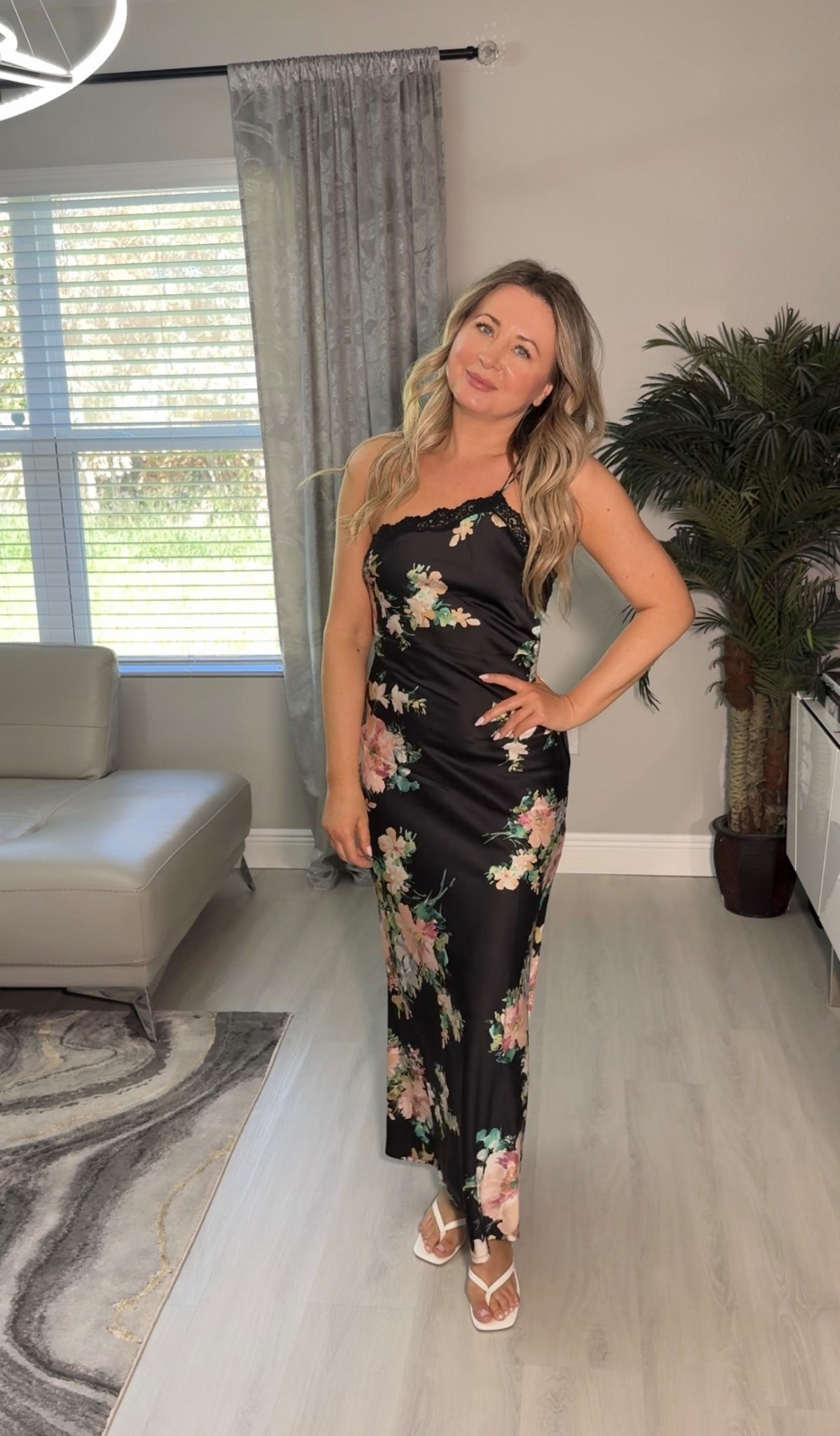 Cute dress for a spring wedding 
Wearing small! I’m 5’6 size 4
Heels true to size. Wearing 6.5

#spring #wedding #dress #black #flowers

#LTKMothersDay #LTKWedding #LTKgrwm