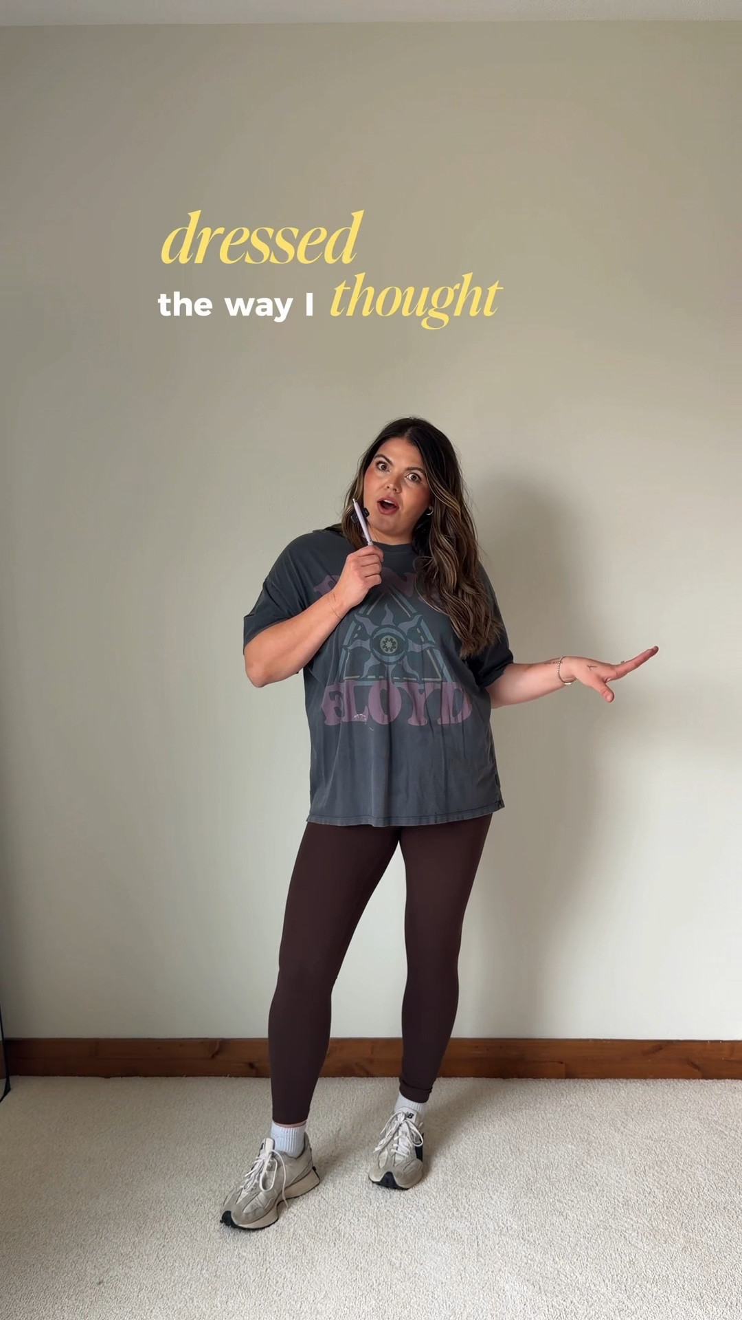 For the pants & bra use - ERICAXSPANX  💕6 easy fits for you to recreate !!! When it comes to finding out personal style, this is just the beginning (I'm talking I want to start my closet from ground zero ) - follow along and let's do this
dang thing together.
#soccermomoutfit #momoutfit #momstyle #styleover30 #midsize