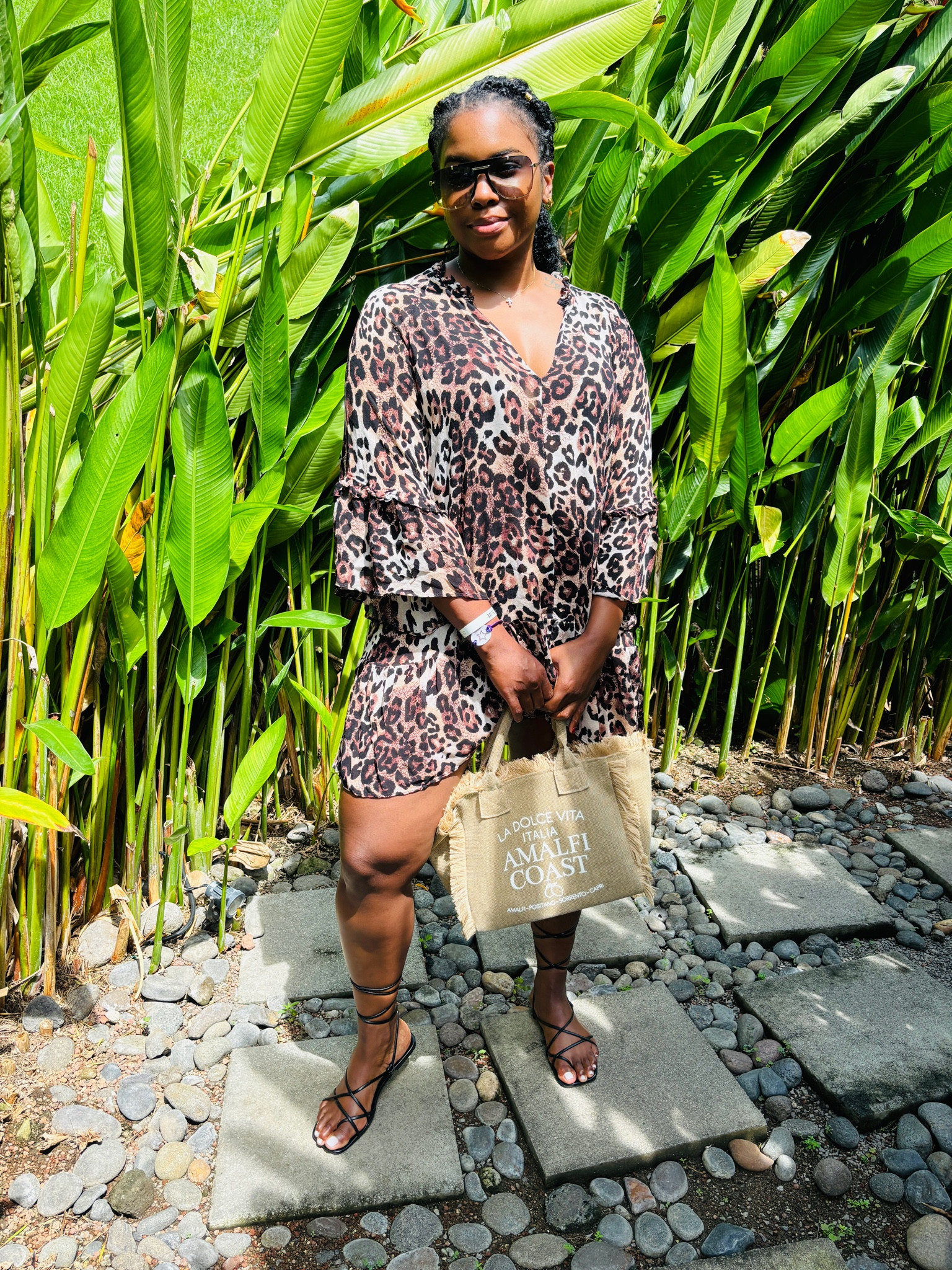 headed to grab breakfast and maybe fit a couple chapters from my new read. This specific dress is at least 5 years old from H&M but linked some other great options. 


#LTKHoliday #LTKFindsUnder100 #LTKMidsize