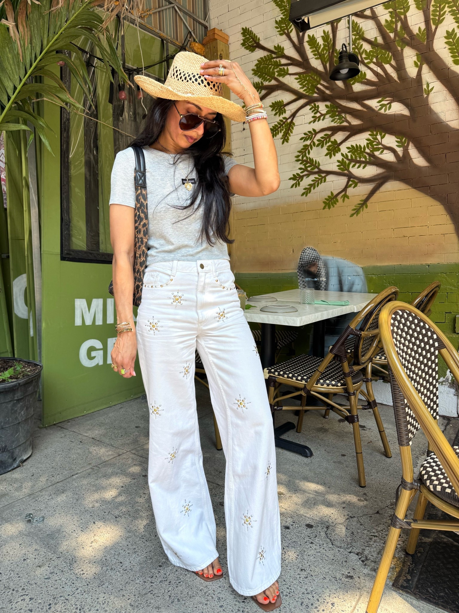 these jeans are a must have for your closet 🤍🤍🤍

#LTKSeasonal #LTKPetite #LTKStyleTip