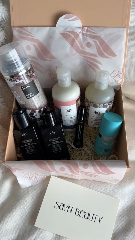 The Elevated Essentials Box by Sayn Beauty. Exclusively on Amazon!

#LTKbeauty #LTKFind